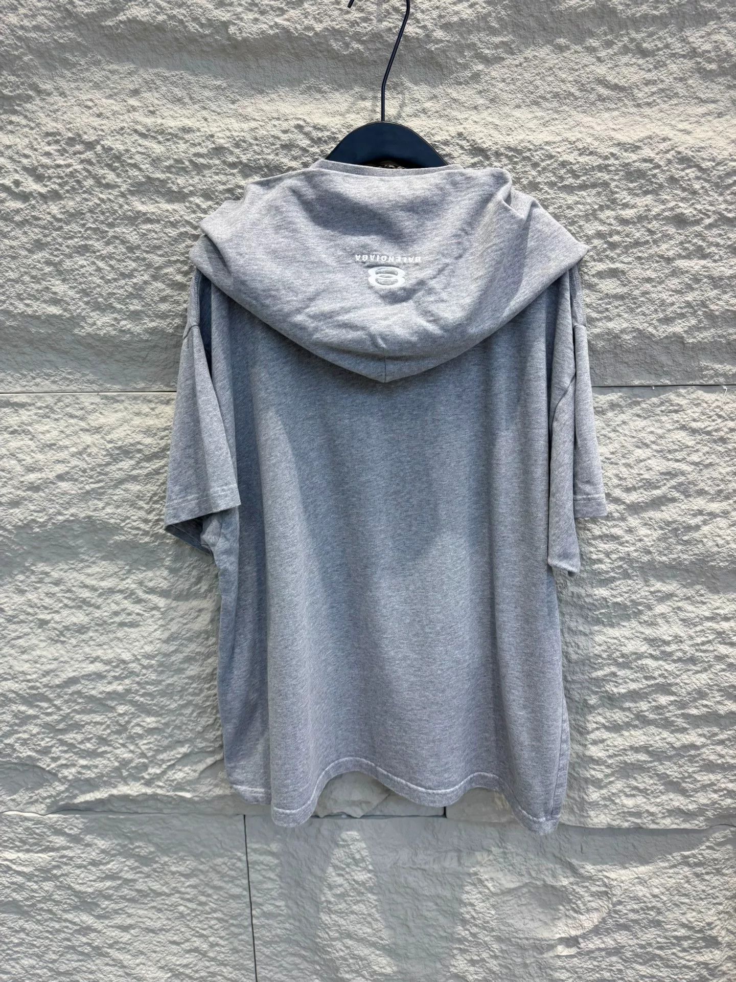 Balenciaga Balenciaga Gray Hooded Short Sleeve Tee Size S Size US S / EU 44-46 / 1 - 3 Thumbnail