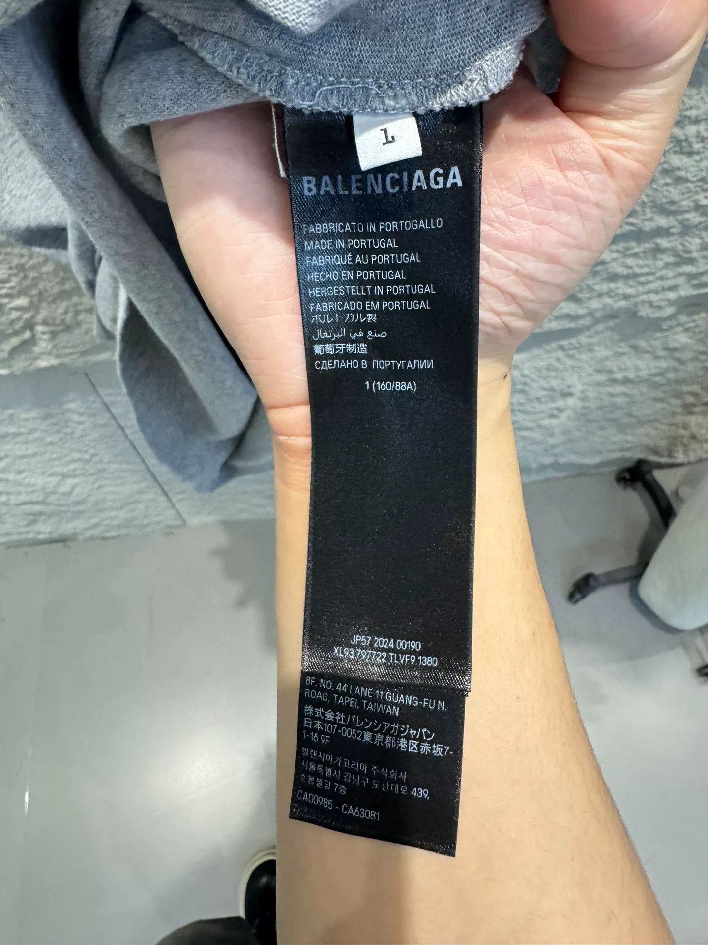 Balenciaga Balenciaga Gray Hooded Short Sleeve Tee Size S Size US S / EU 44-46 / 1 - 5 Thumbnail