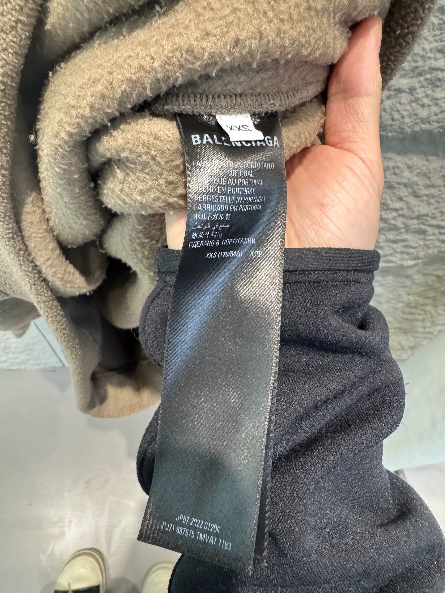 Balenciaga Balenciaga Logo Fleece Sweatshirt XXS Size US XXS / EU 40 - 5 Thumbnail