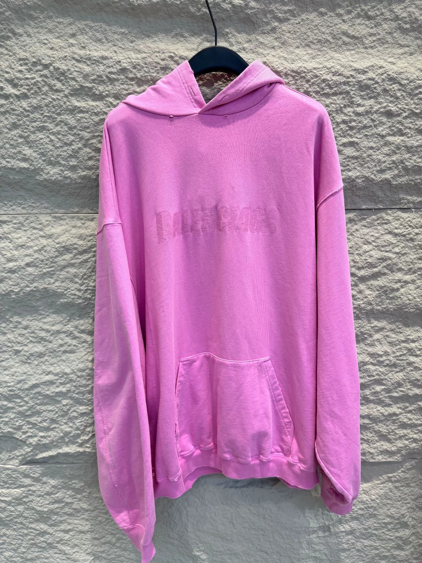 Balenciaga Balenciaga Embossed Logo Hoodie Pink Size XS Size US XS / EU 42 / 0 - 2 Thumbnail