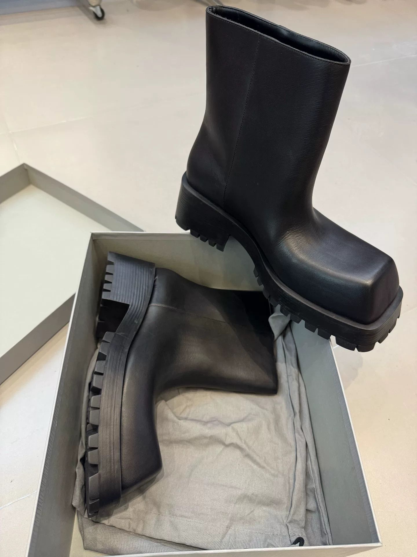 Balenciaga Balenciaga Trooper Leather Boots Size US 10 Size US 10 / EU 43 - 8 Thumbnail