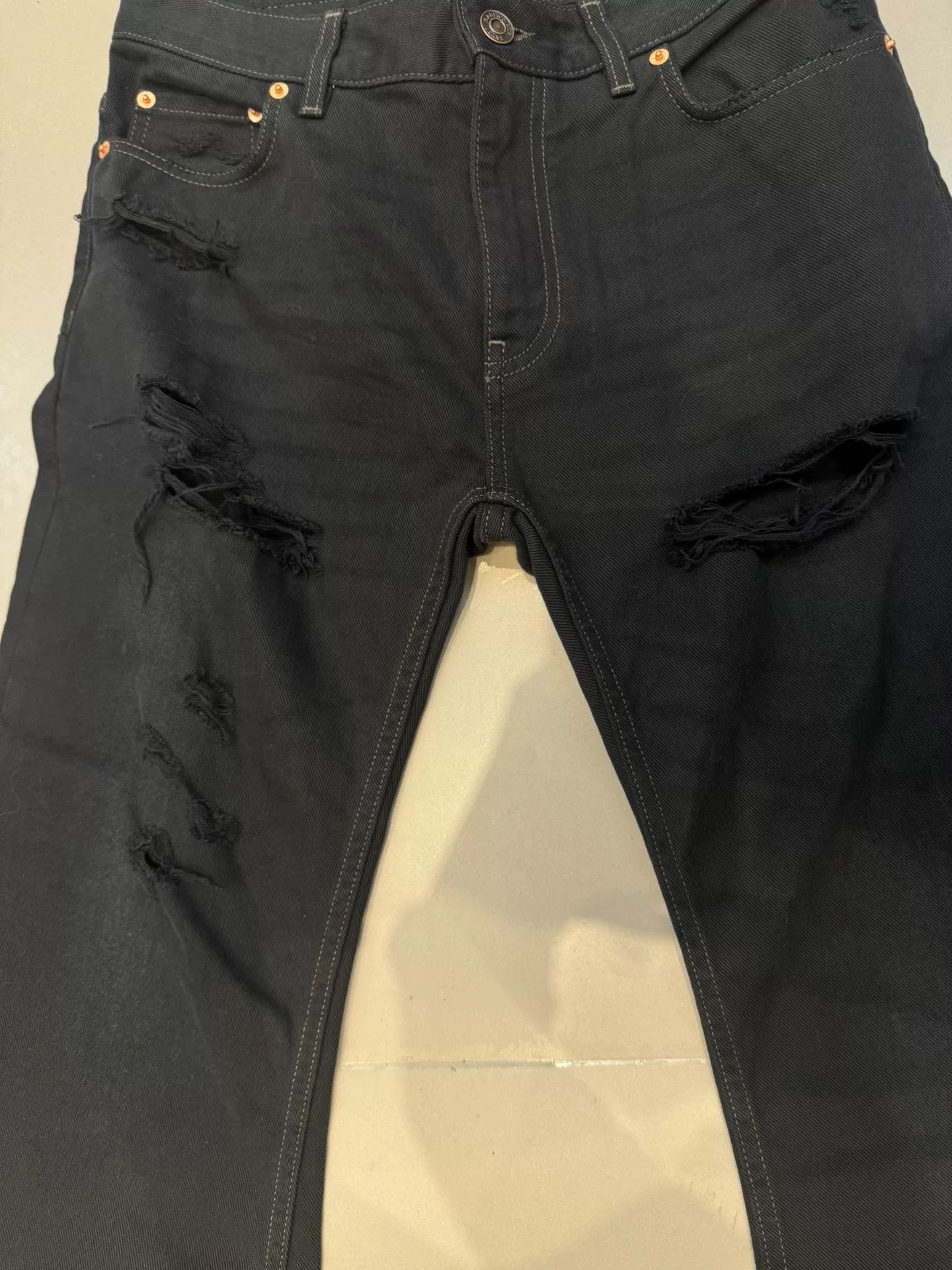 Balenciaga Balenciaga Distressed Denim Jeans XS Size US 28 / EU 44 - 6 Thumbnail