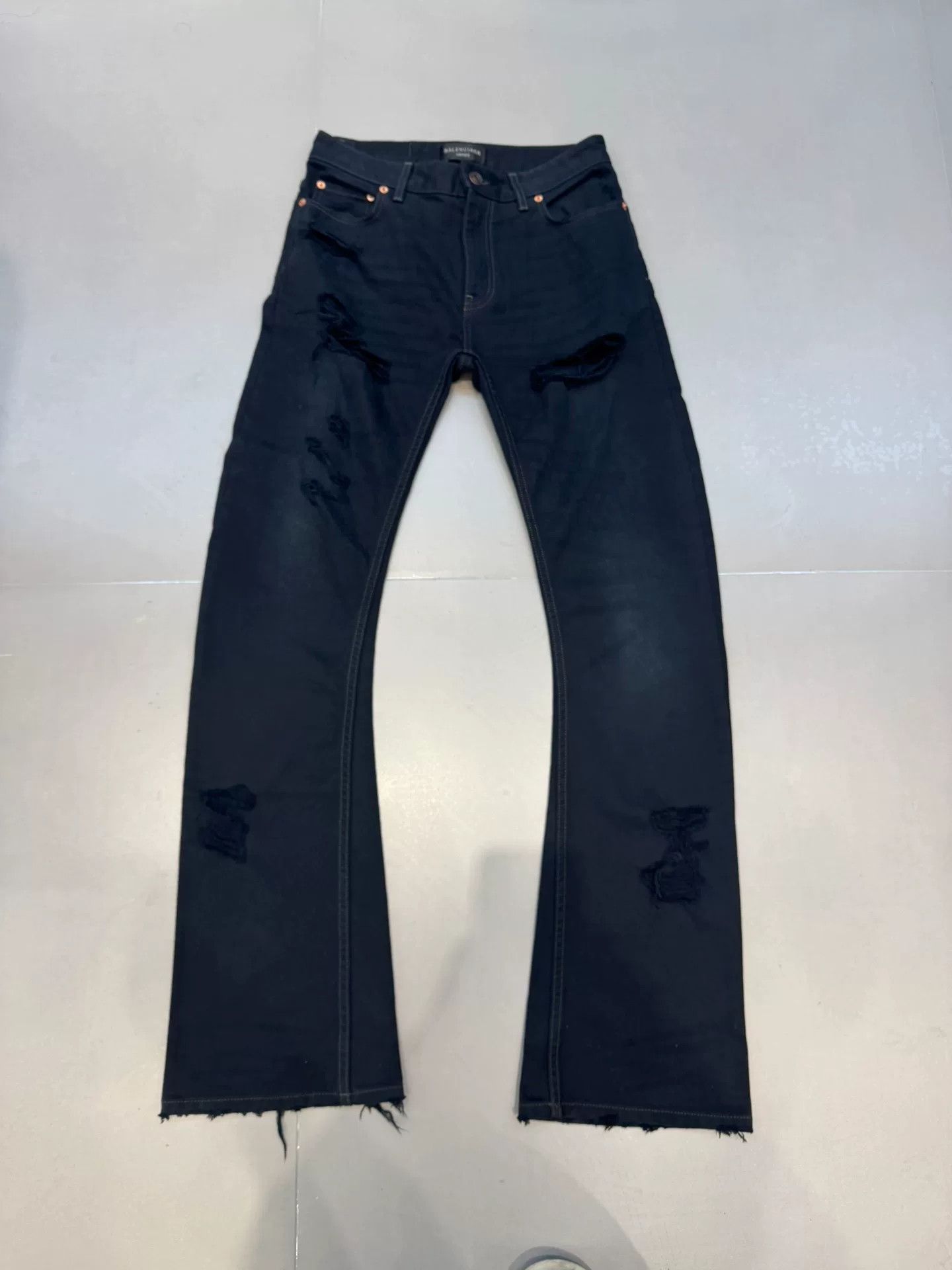 Balenciaga Balenciaga Distressed Denim Jeans XS Size US 28 / EU 44 - 2 Thumbnail