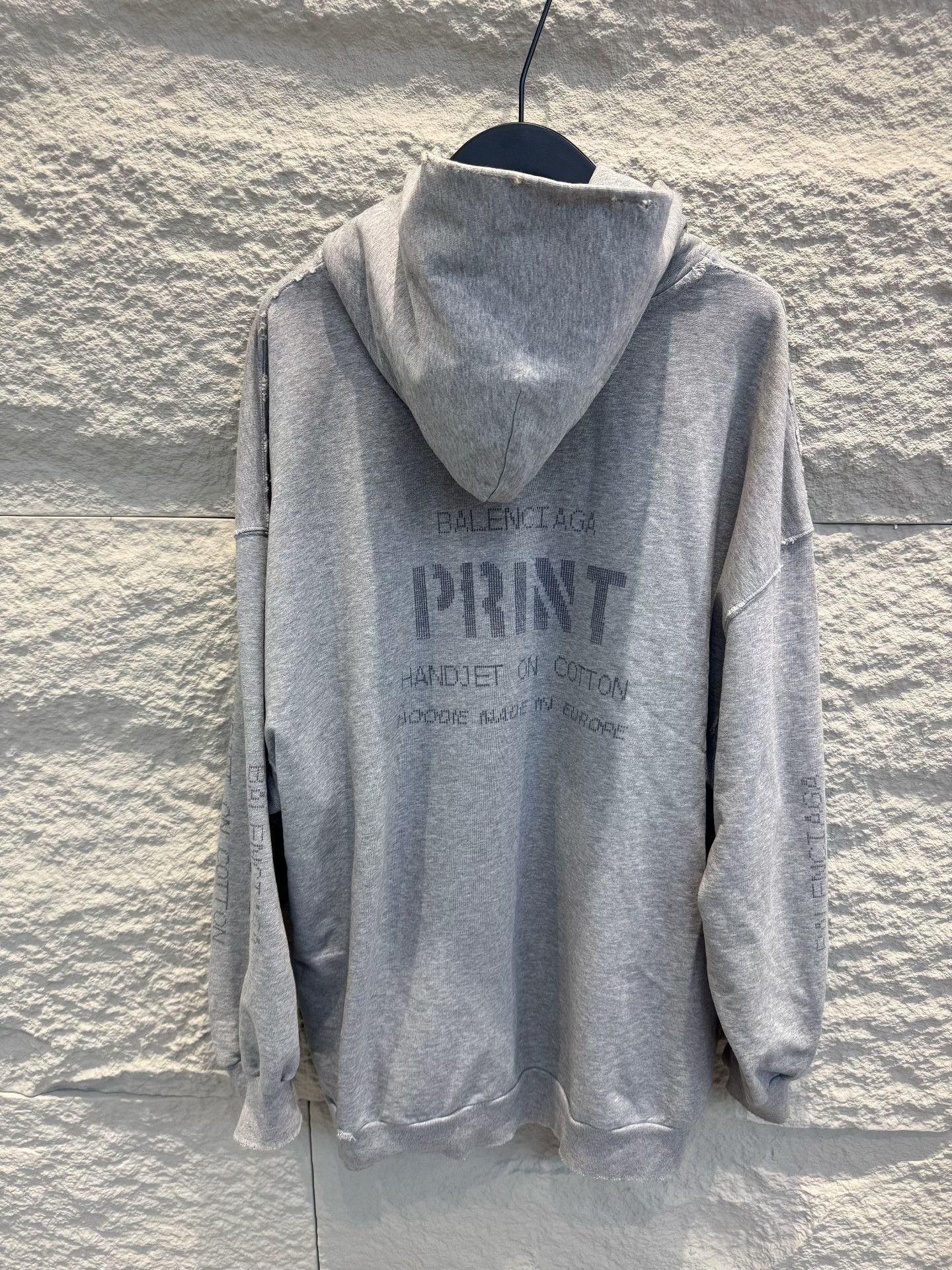 Balenciaga Balenciaga Print Distressed Zip Hoodie Size L Size US L / EU 52-54 / 3 - 5 Thumbnail