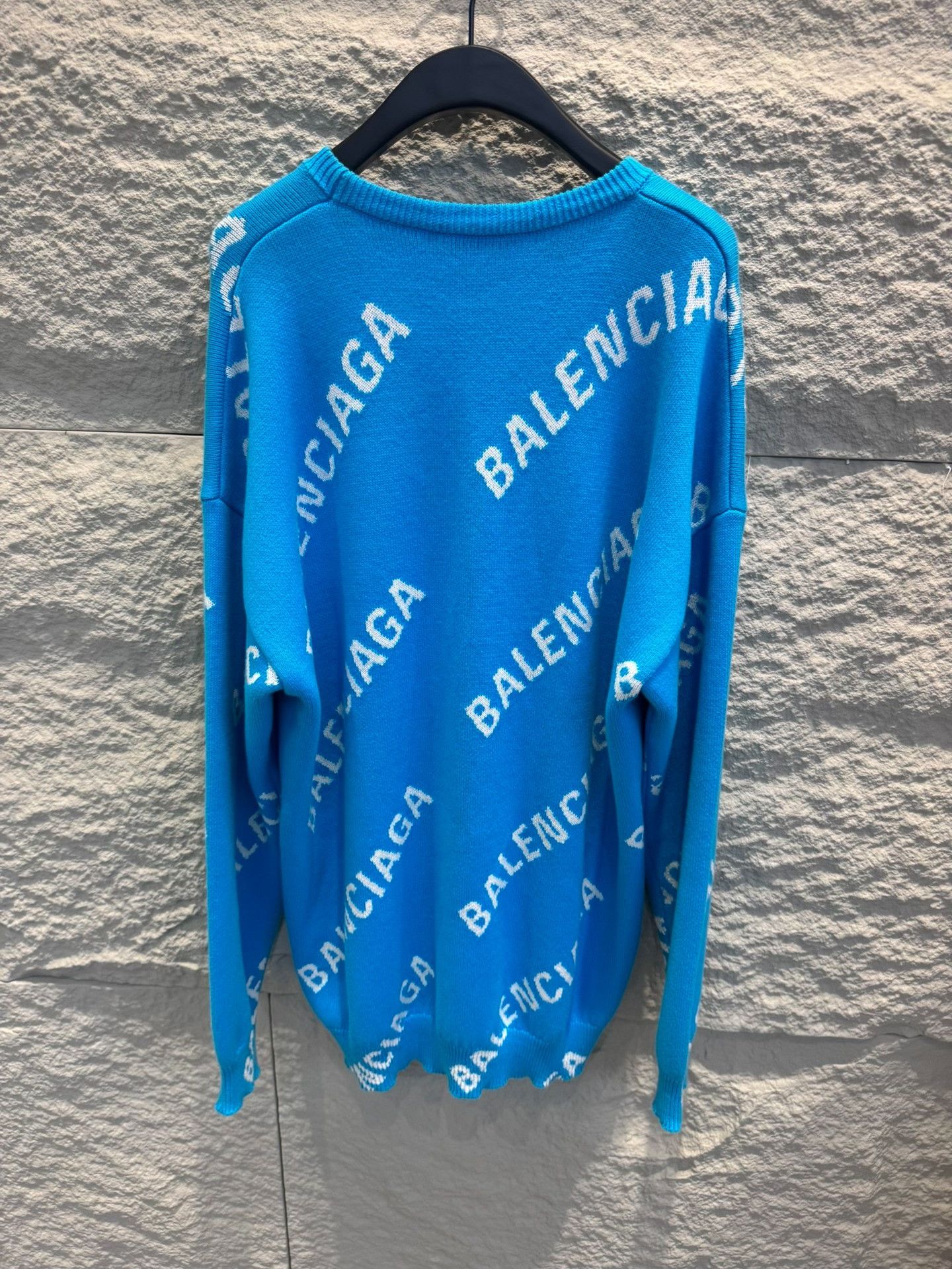 Balenciaga Balenciaga All Over Logo Knit Sweater Size M Size US M / EU 48-50 / 2 - 3 Thumbnail