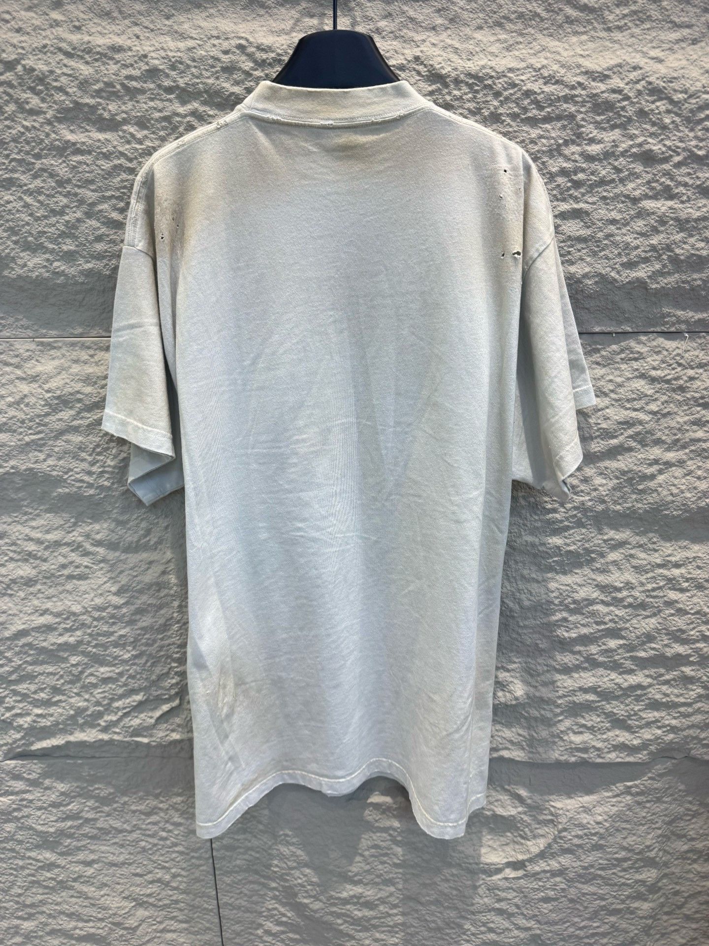 Balenciaga Balenciaga Manchester United Distressed T-Shirt Size S Size US S / EU 44-46 / 1 - 3 Thumbnail