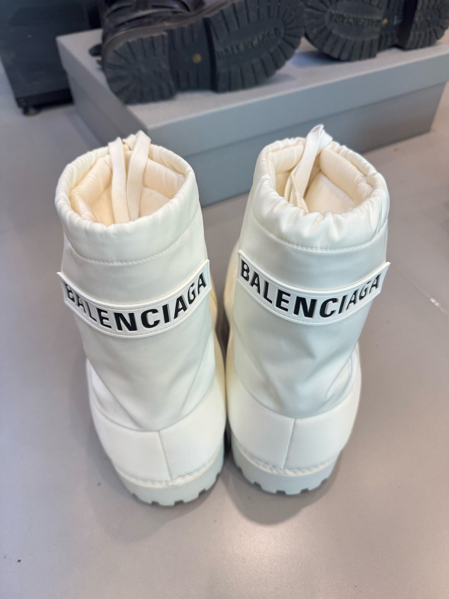 Balenciaga Balenciaga Alaska Snow Boots Size 36 Size US 6 / IT 36 - 3 Thumbnail