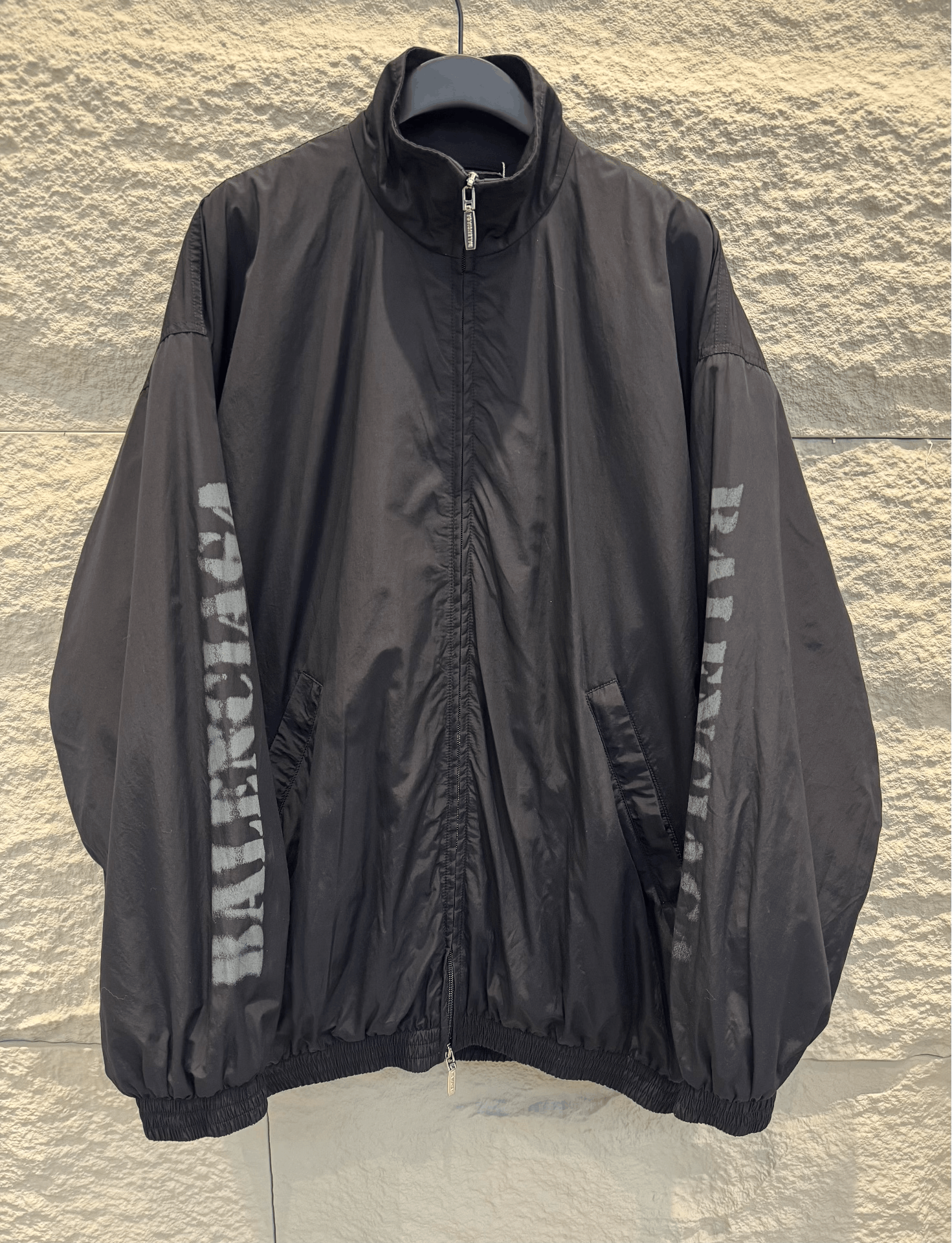 Balenciaga Balenciaga Logo Print Zip-Up Jacket Size XXS Size US XXS / EU 40 - 2 Thumbnail