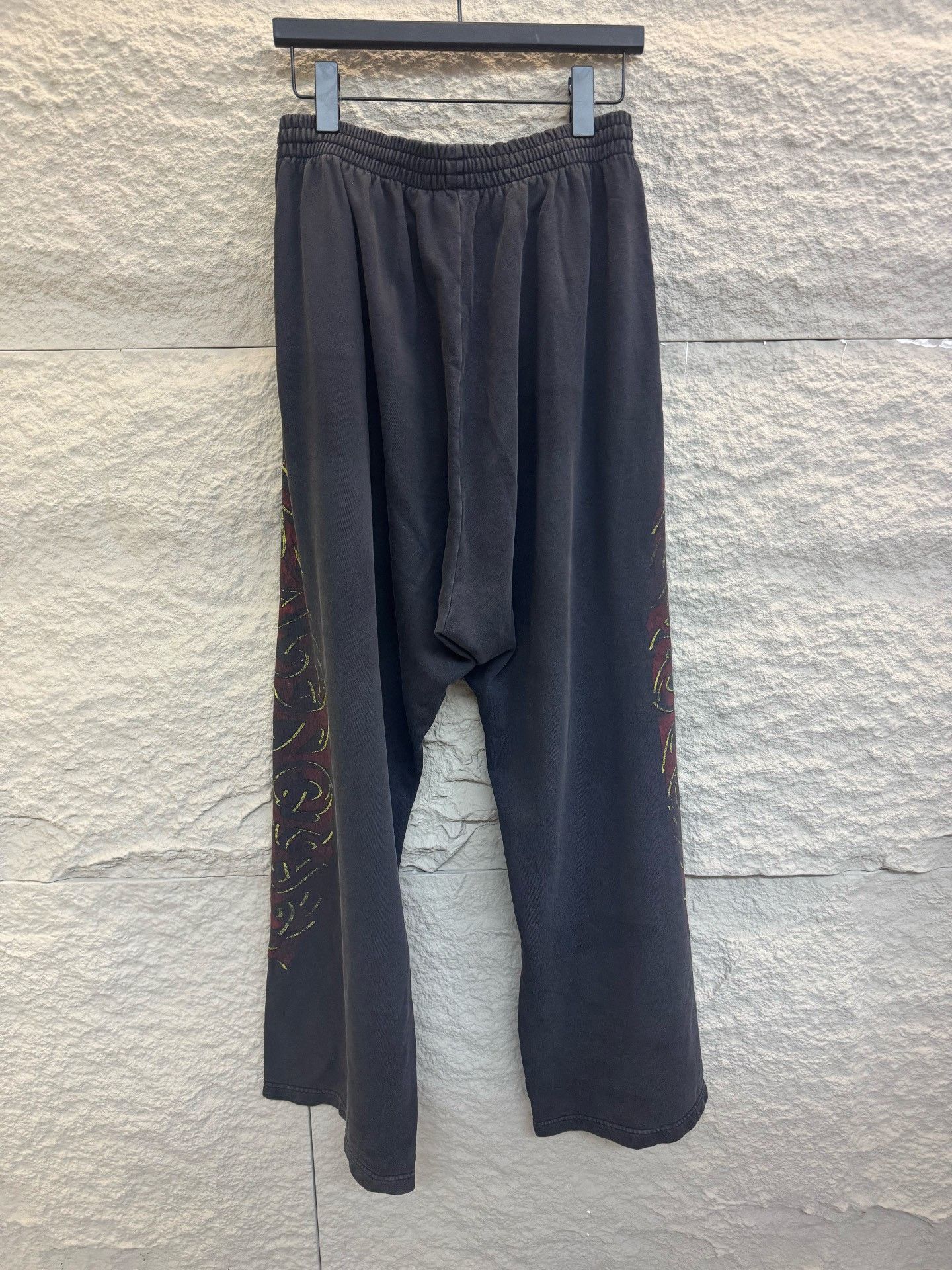 Balenciaga Balenciaga Flame Print Sweatpants Size S Size US 30 / EU 46 - 3 Thumbnail