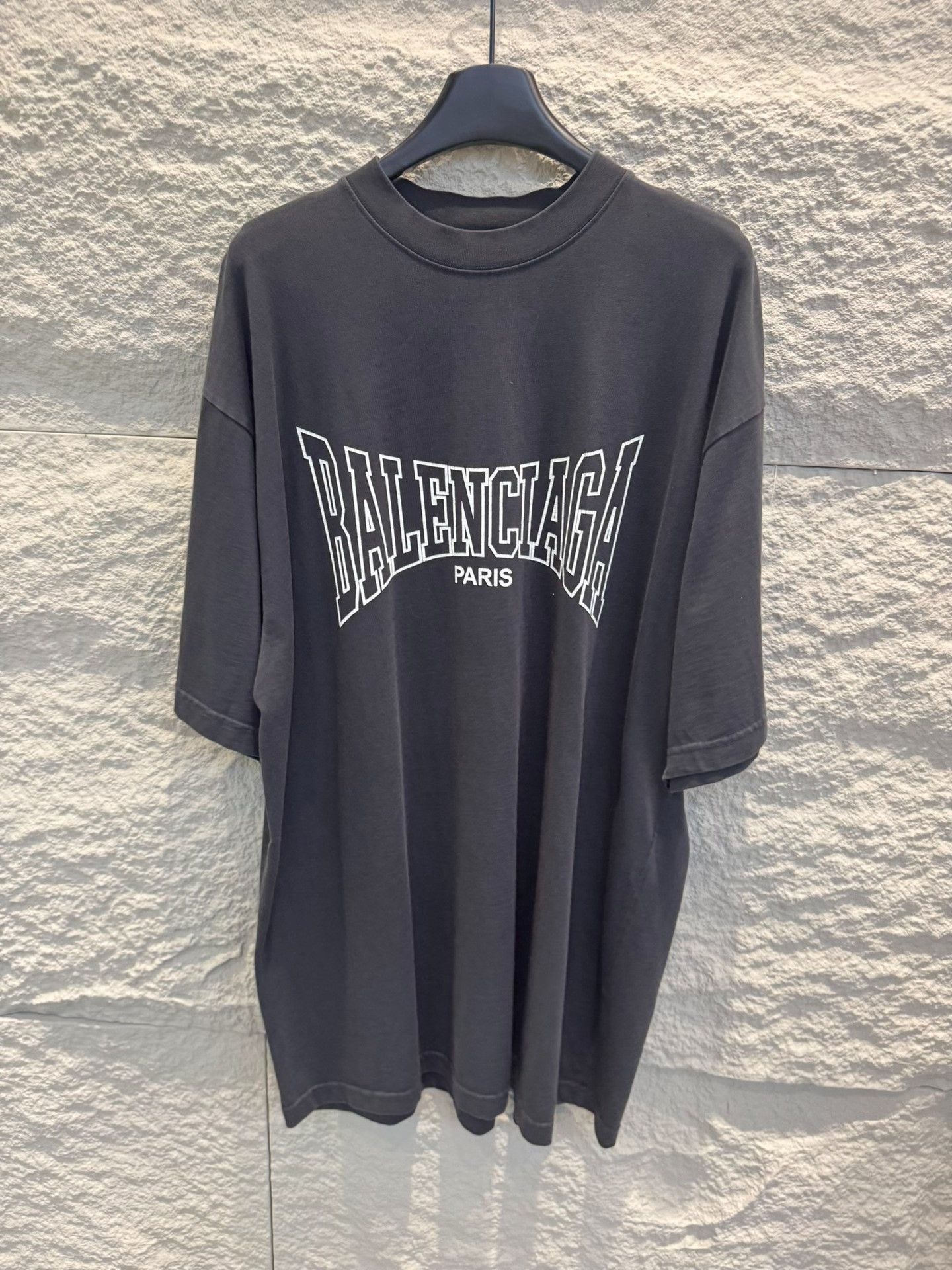 Balenciaga Balenciaga Logo T-Shirt Size S Size US S / EU 44-46 / 1 - 2 Thumbnail