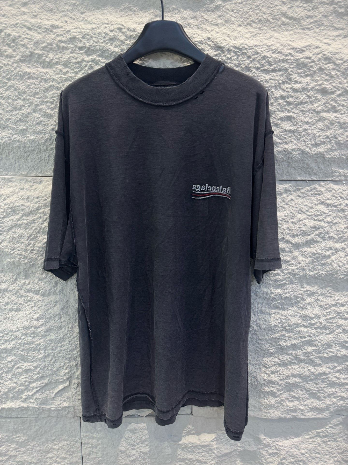 Balenciaga Balenciaga Wave Logo T-Shirt Size S Size US S / EU 44-46 / 1 - 2 Thumbnail