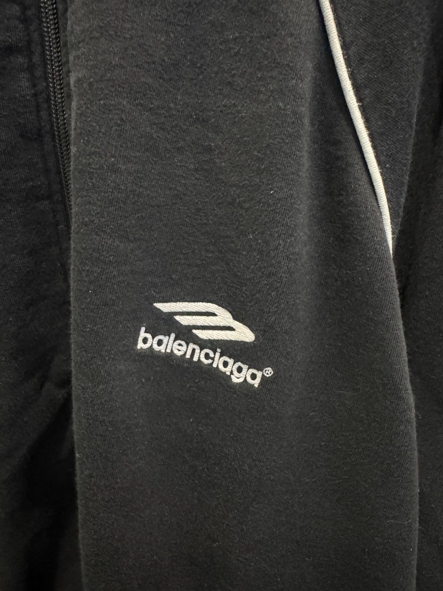 Balenciaga Balenciaga 3B Embroidered Logo Track Jacket Size M Size US M / EU 48-50 / 2 - 3 Thumbnail
