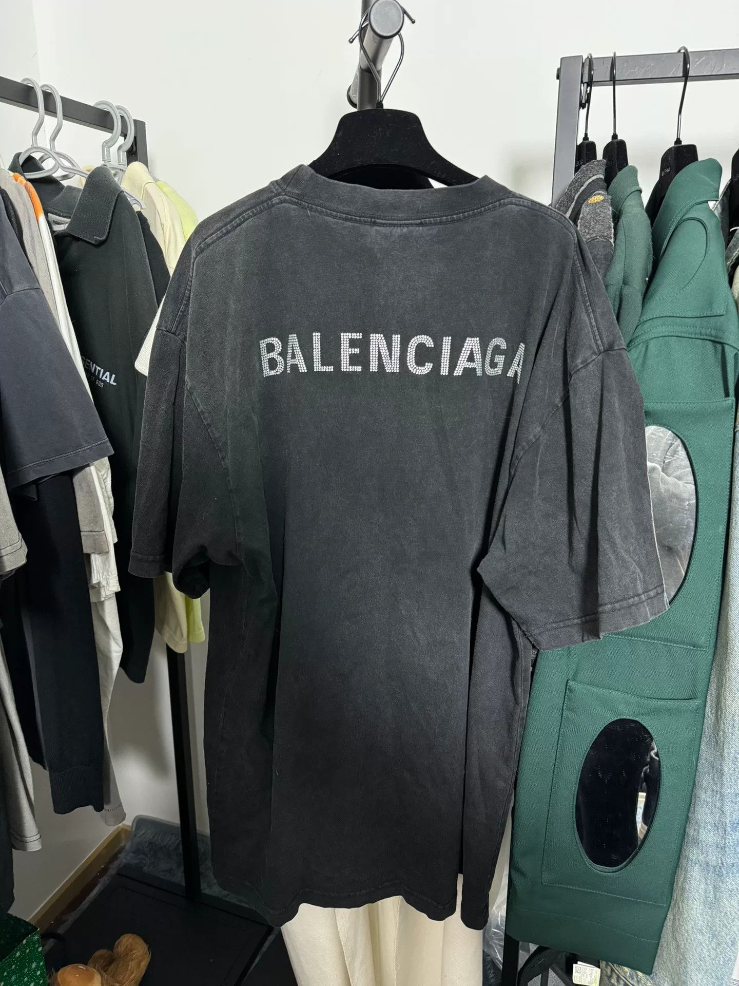 Balenciaga Balenciaga Rhinestone Logo T-Shirt Size XS Size US XS / EU 42 / 0 - 3 Thumbnail