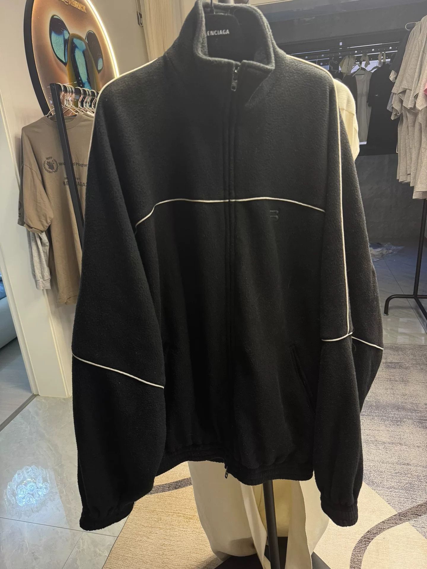 Balenciaga Balenciaga SportyB Fleece Jacket Size 44 Size US S / EU 44-46 / 1 - 2 Thumbnail