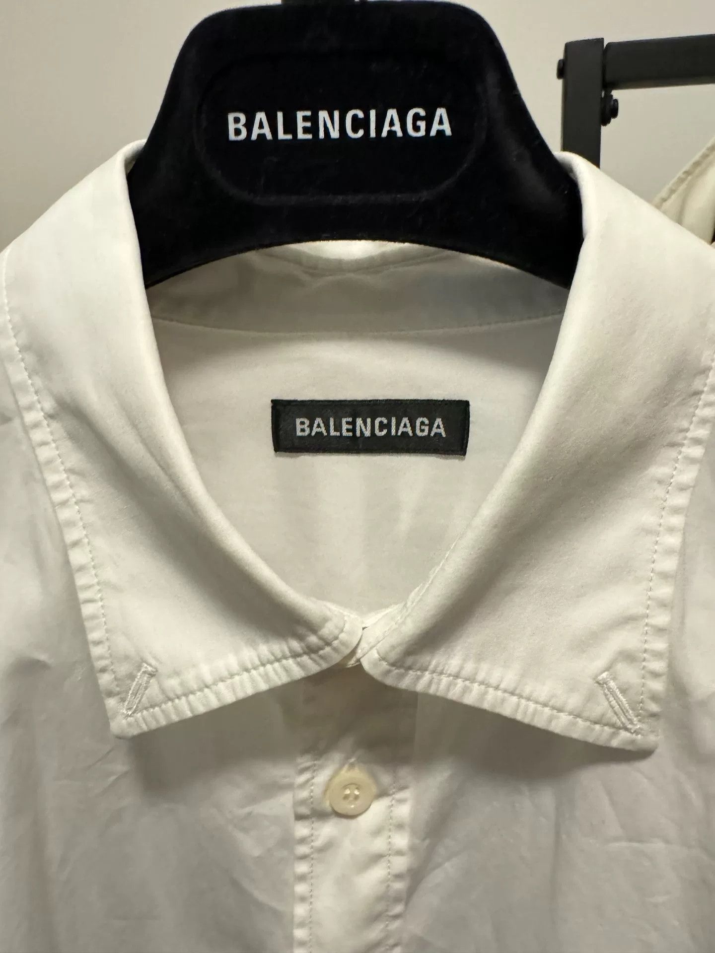 Balenciaga Balenciaga Back Logo Button Up Shirt Size M Size US M / EU 48-50 / 2 - 3 Thumbnail