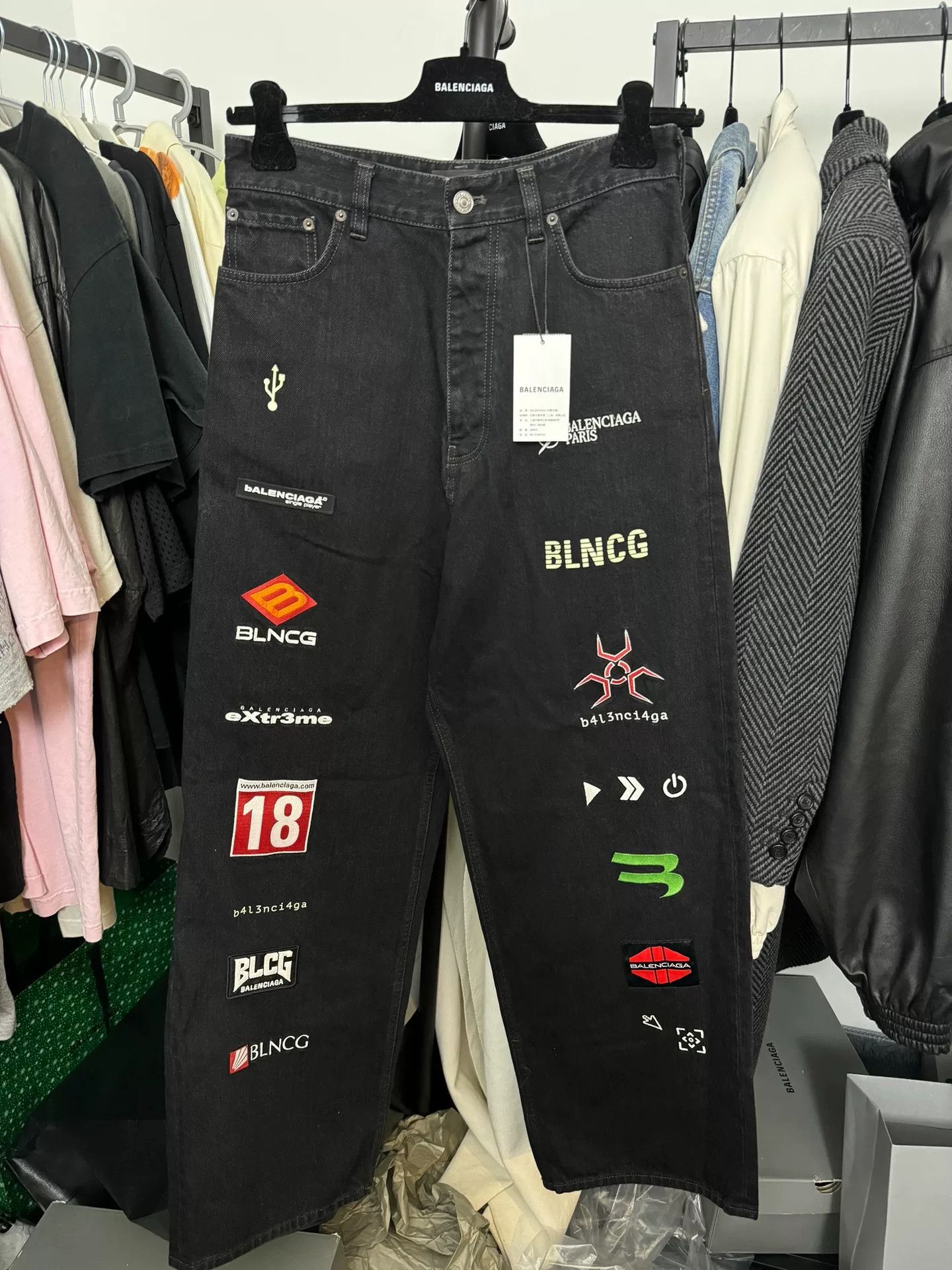 Balenciaga Balenciaga Gamer Print Denim Jeans Size XS Size US 28 / EU 44 - 2 Thumbnail