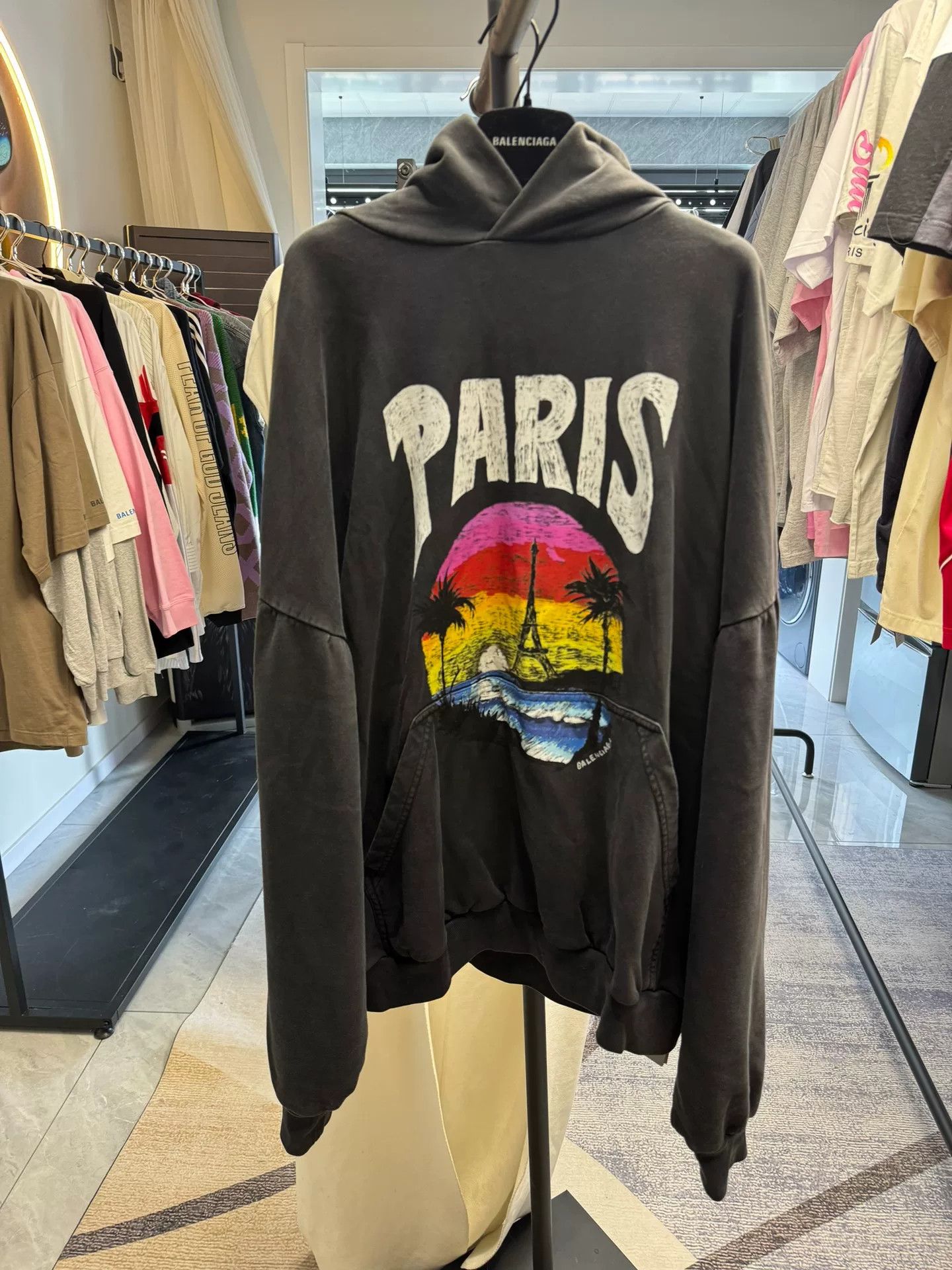 Balenciaga Balenciaga Paris Tower Print Hoodie Size M Size US M / EU 48-50 / 2 - 2 Thumbnail