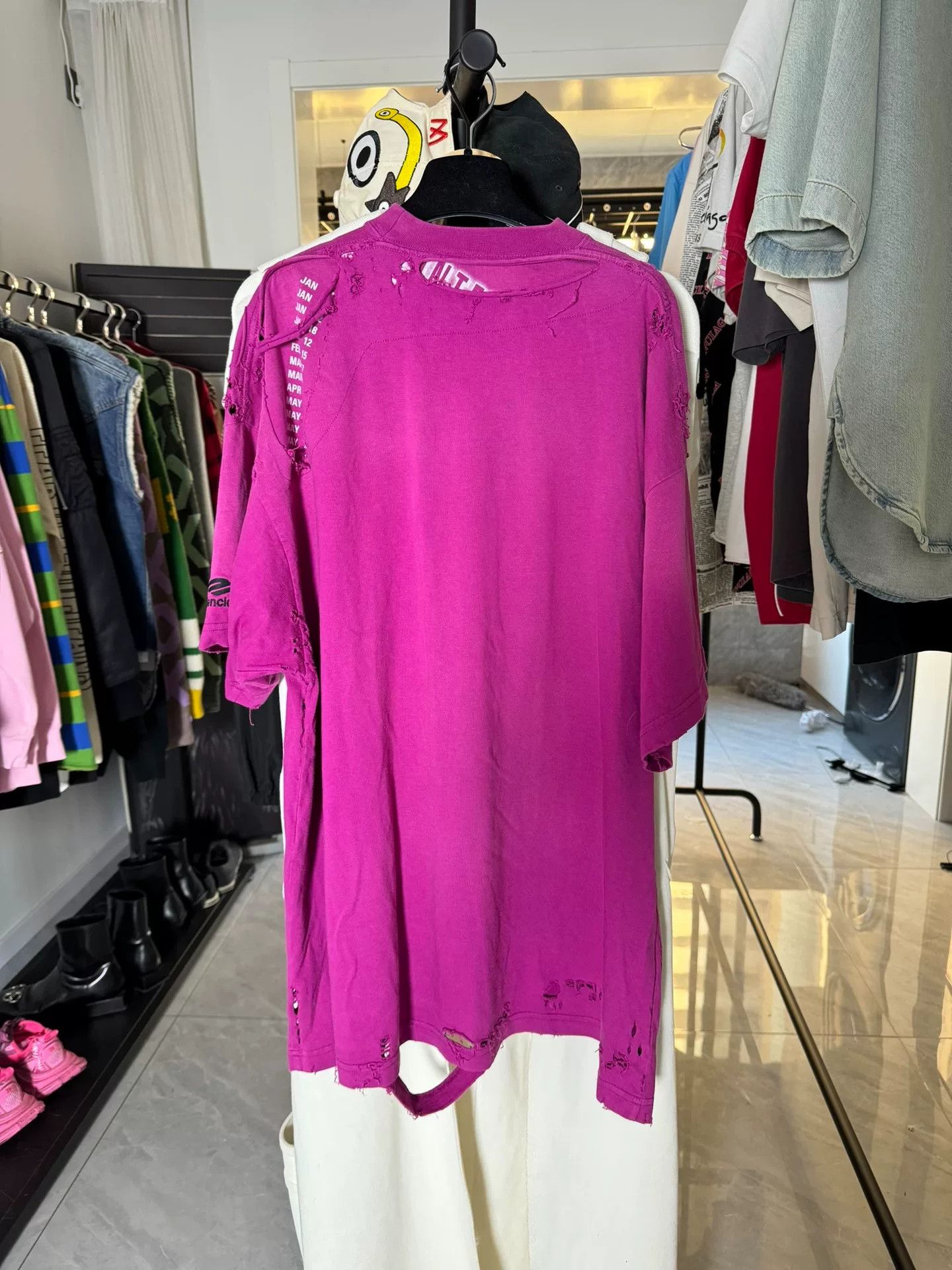 Balenciaga Balenciaga 3B Repaired Distressed T-Shirt Size S Size US S / EU 44-46 / 1 - 2 Thumbnail