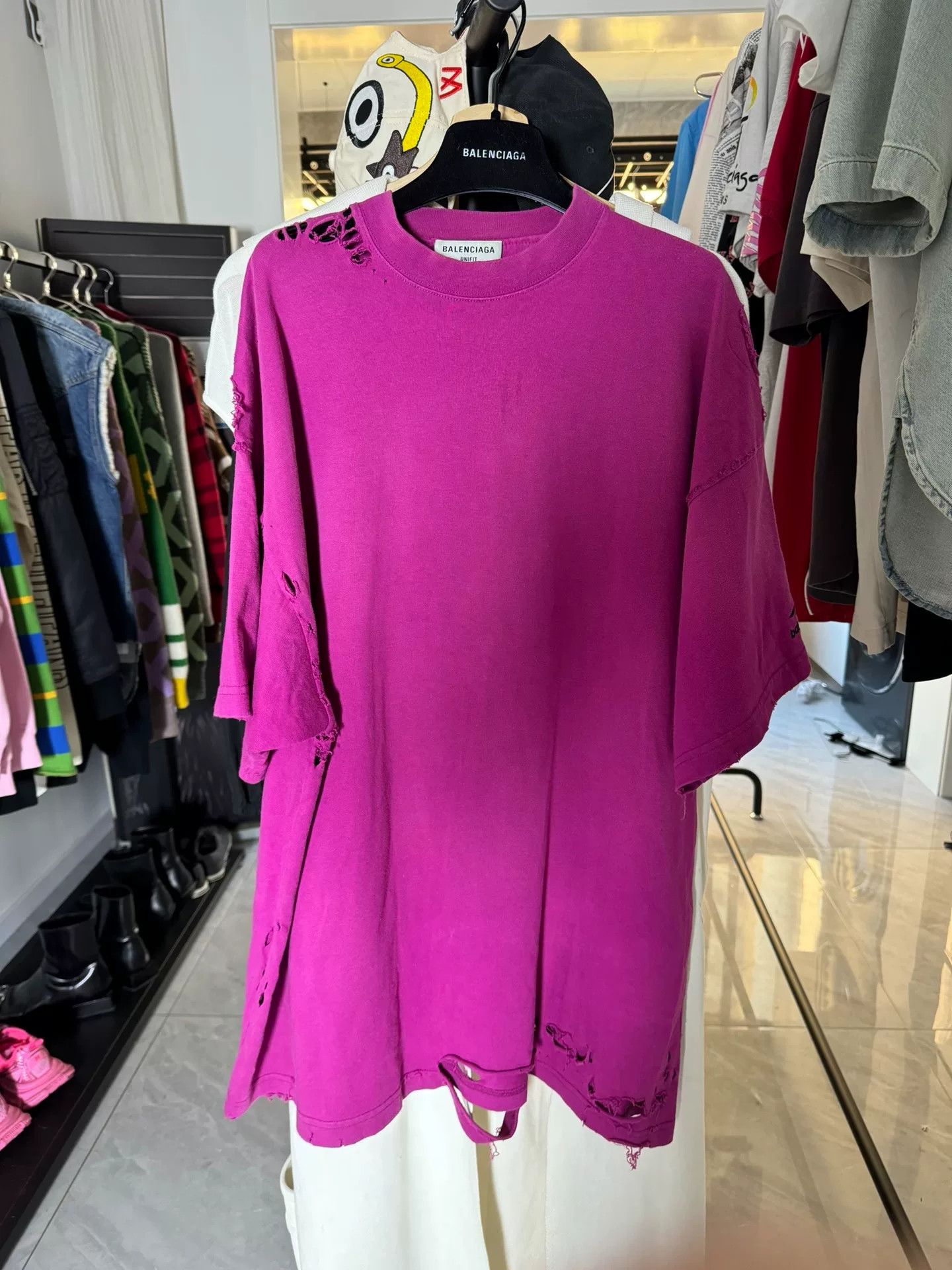 Balenciaga Balenciaga 3B Repaired Distressed T-Shirt Size S Size US S / EU 44-46 / 1 - 5 Thumbnail
