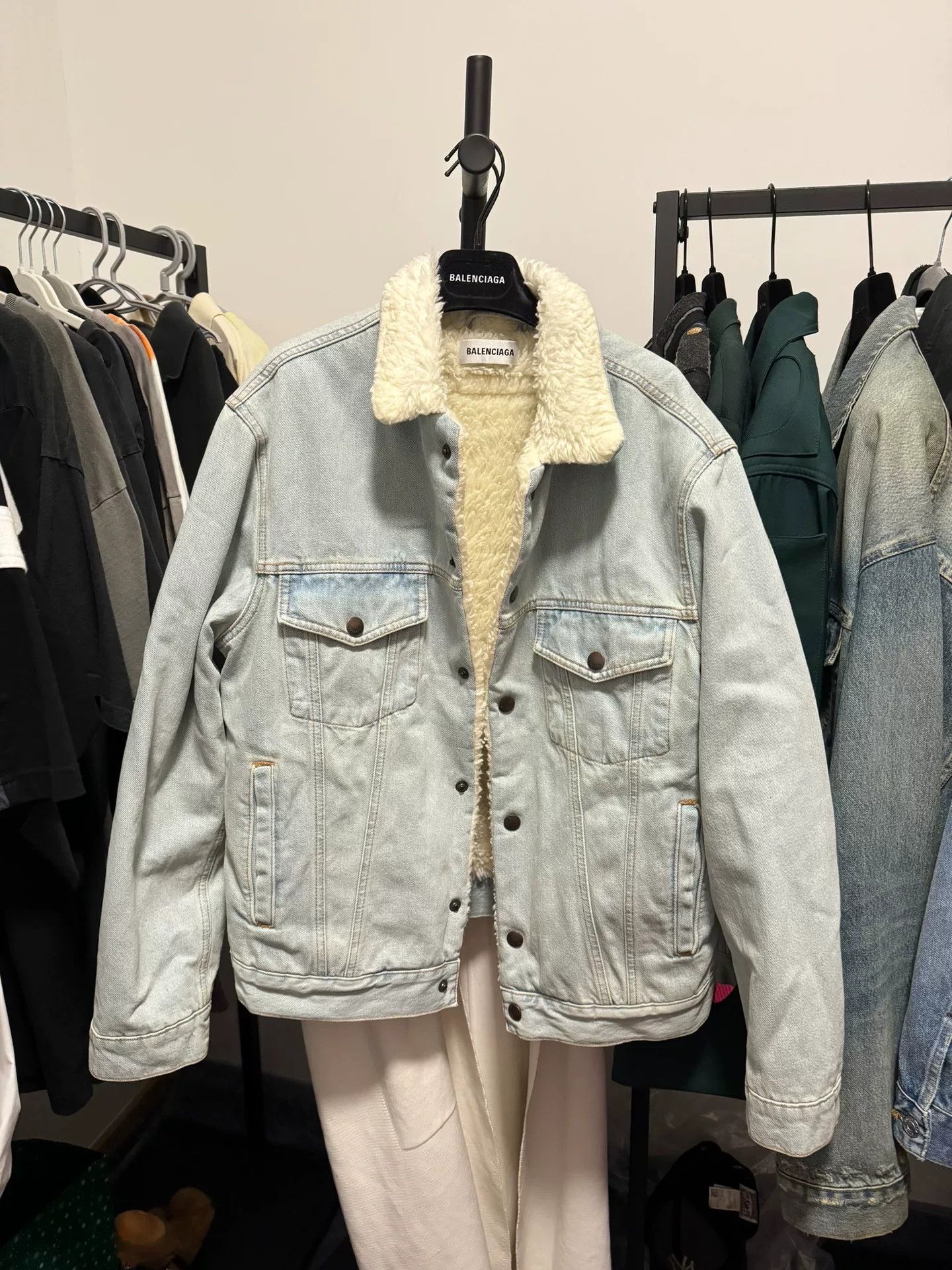 Balenciaga Balenciaga Sherpa Lined Denim Jacket Size 38 Size XS / US 0-2 / IT 36-38 - 2 Thumbnail