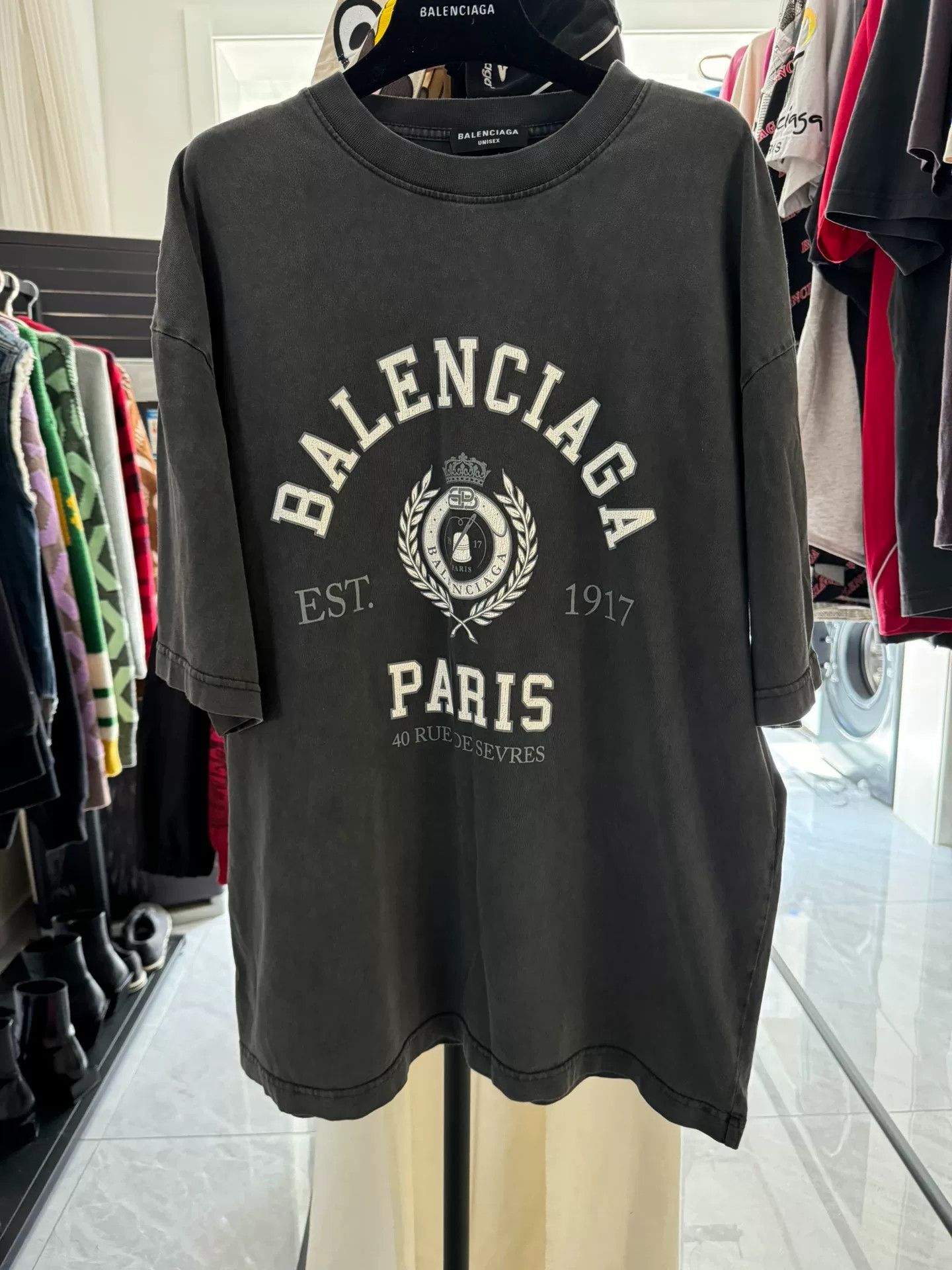 Balenciaga Balenciaga Crown Logo T-Shirt Size S Size US S / EU 44-46 / 1 - 2 Thumbnail