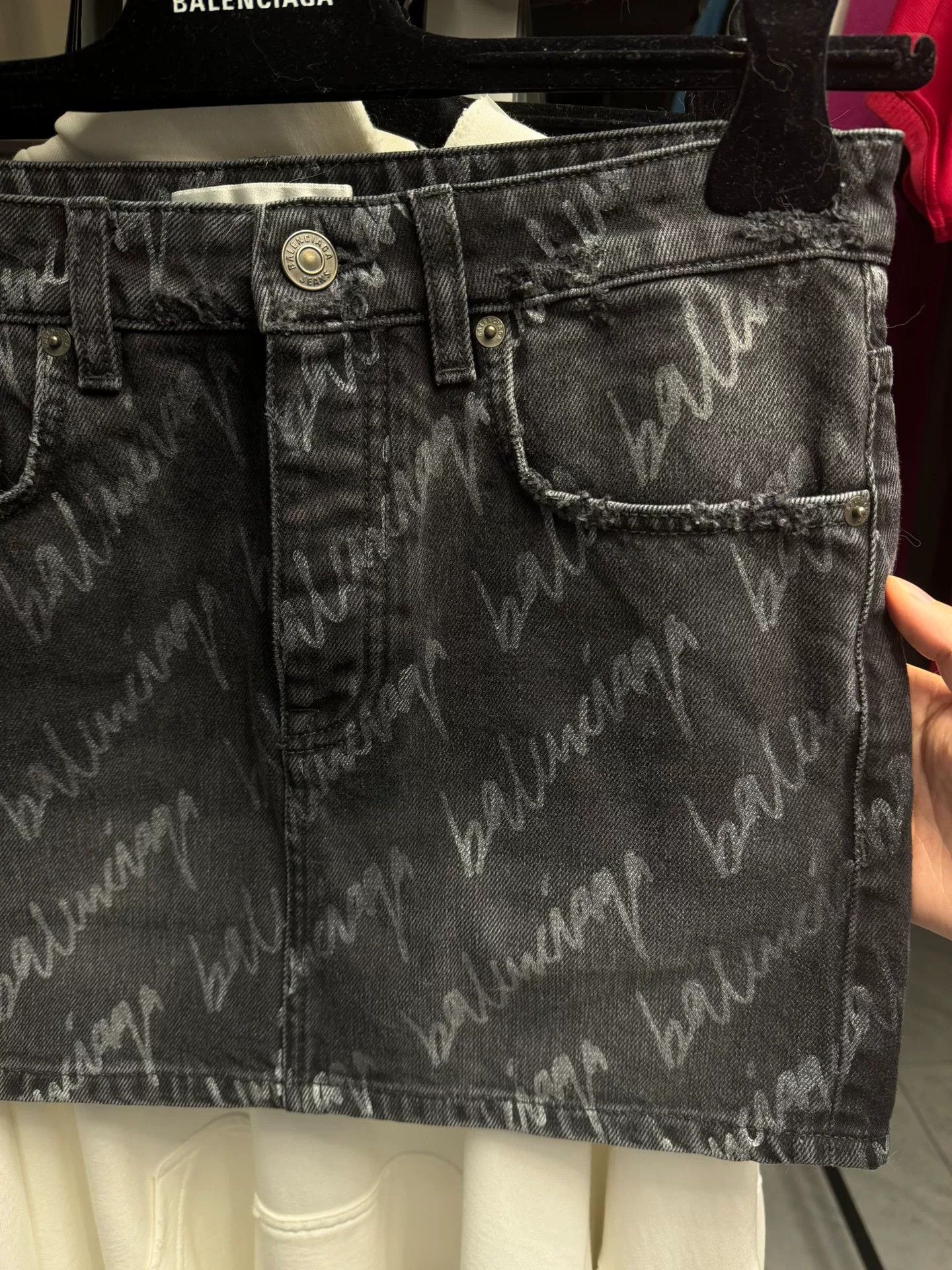 Balenciaga Balenciaga Logo Graffiti Denim Mini Skirt Size 36 Size 26" / US 2 / IT 38 - 3 Thumbnail