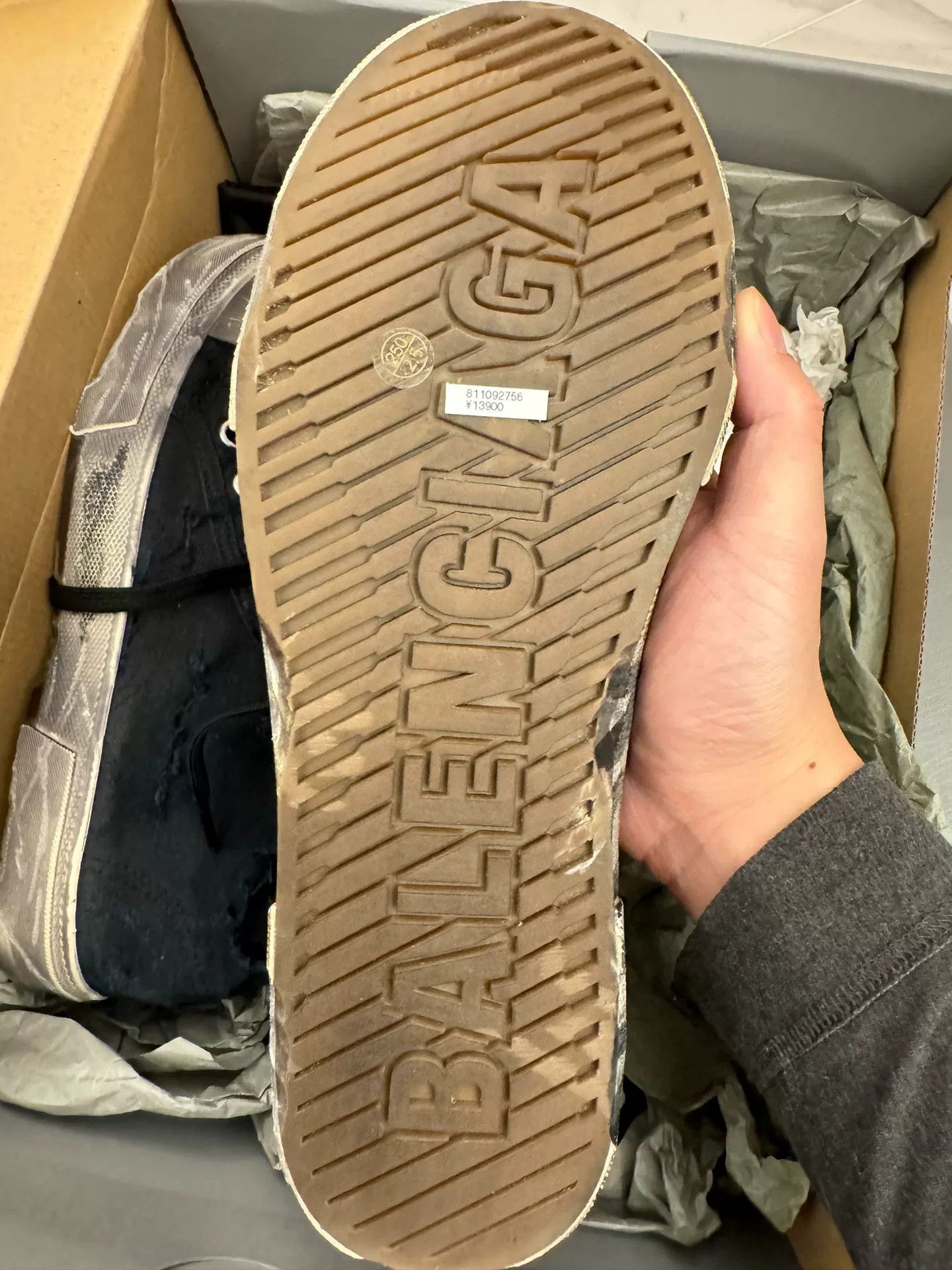 Balenciaga Balenciaga Destroyed Paris Hi-Top Sneakers US 7 / EU 40 Size US 7 / EU 40 - 3 Thumbnail