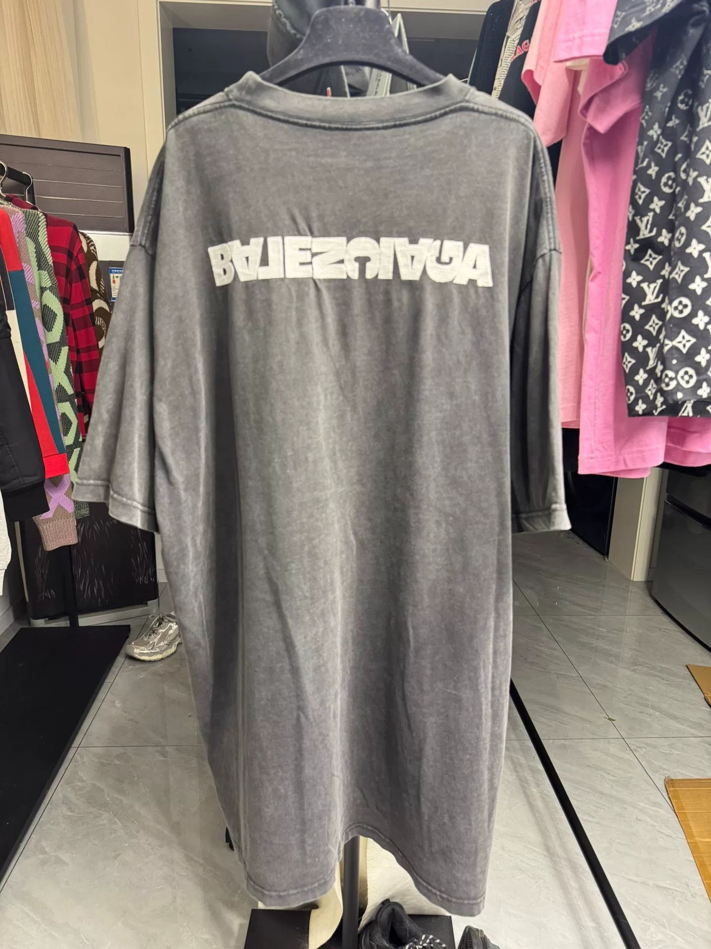 Balenciaga Balenciaga Embroidered Logo T-Shirt Size 4 Size US XL / EU 56 / 4 - 3 Thumbnail