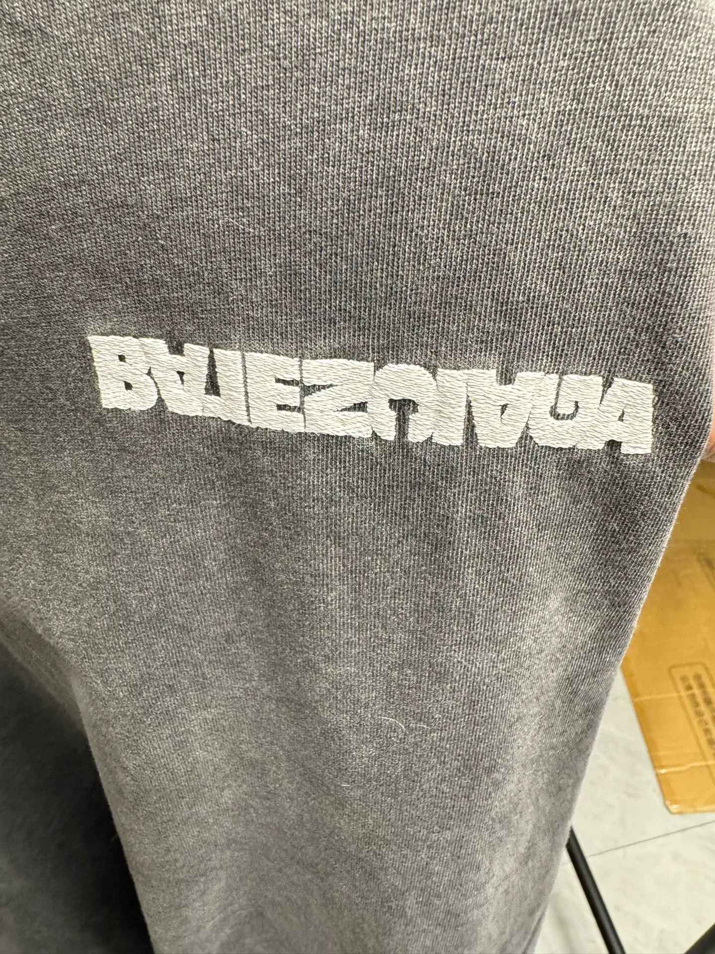 Balenciaga Balenciaga Embroidered Logo T-Shirt Size 4 Size US XL / EU 56 / 4 - 4 Thumbnail