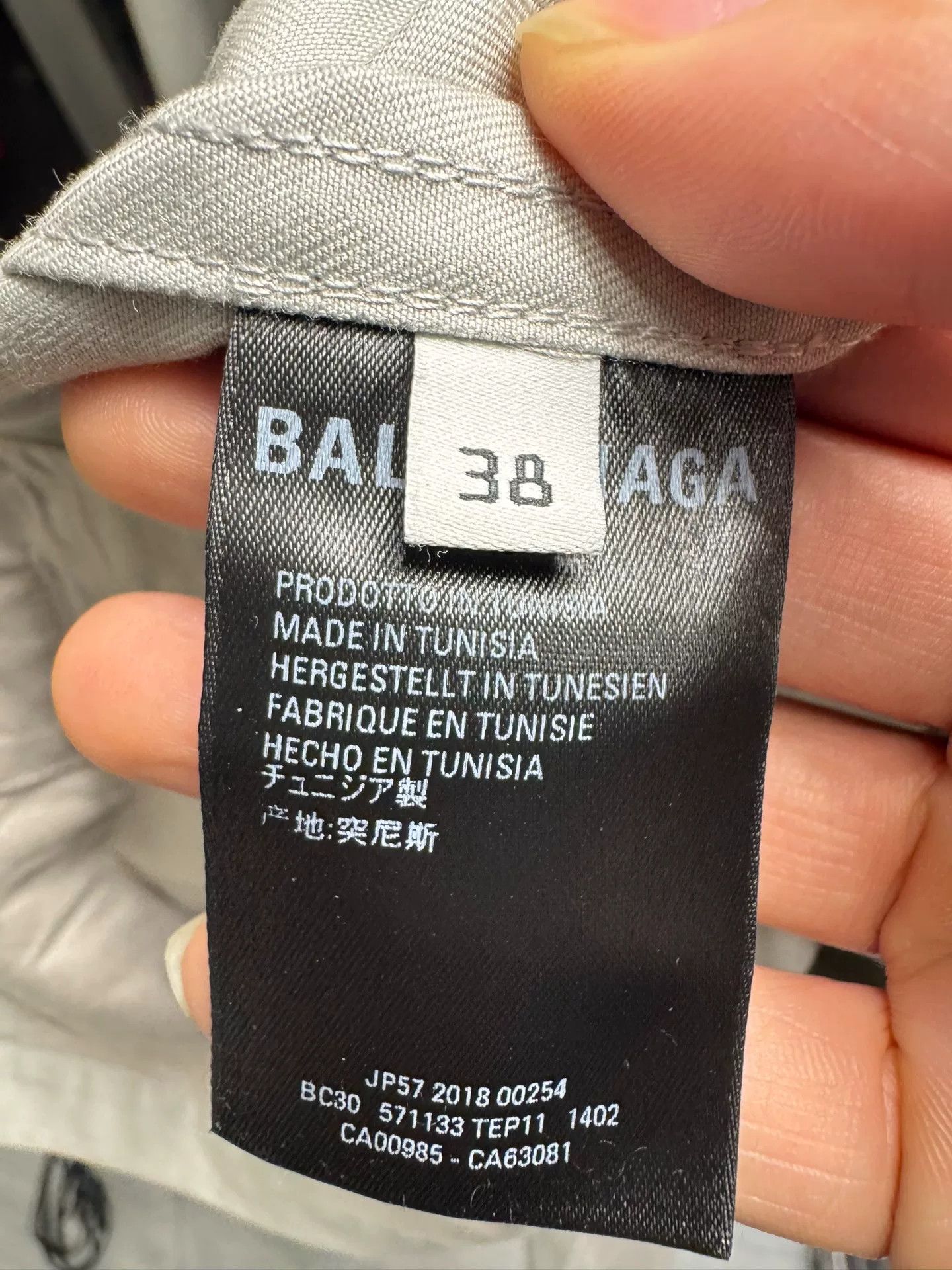 Balenciaga Balenciaga Embroidered Logo Shirt Size S Size US S / EU 44-46 / 1 - 6 Thumbnail