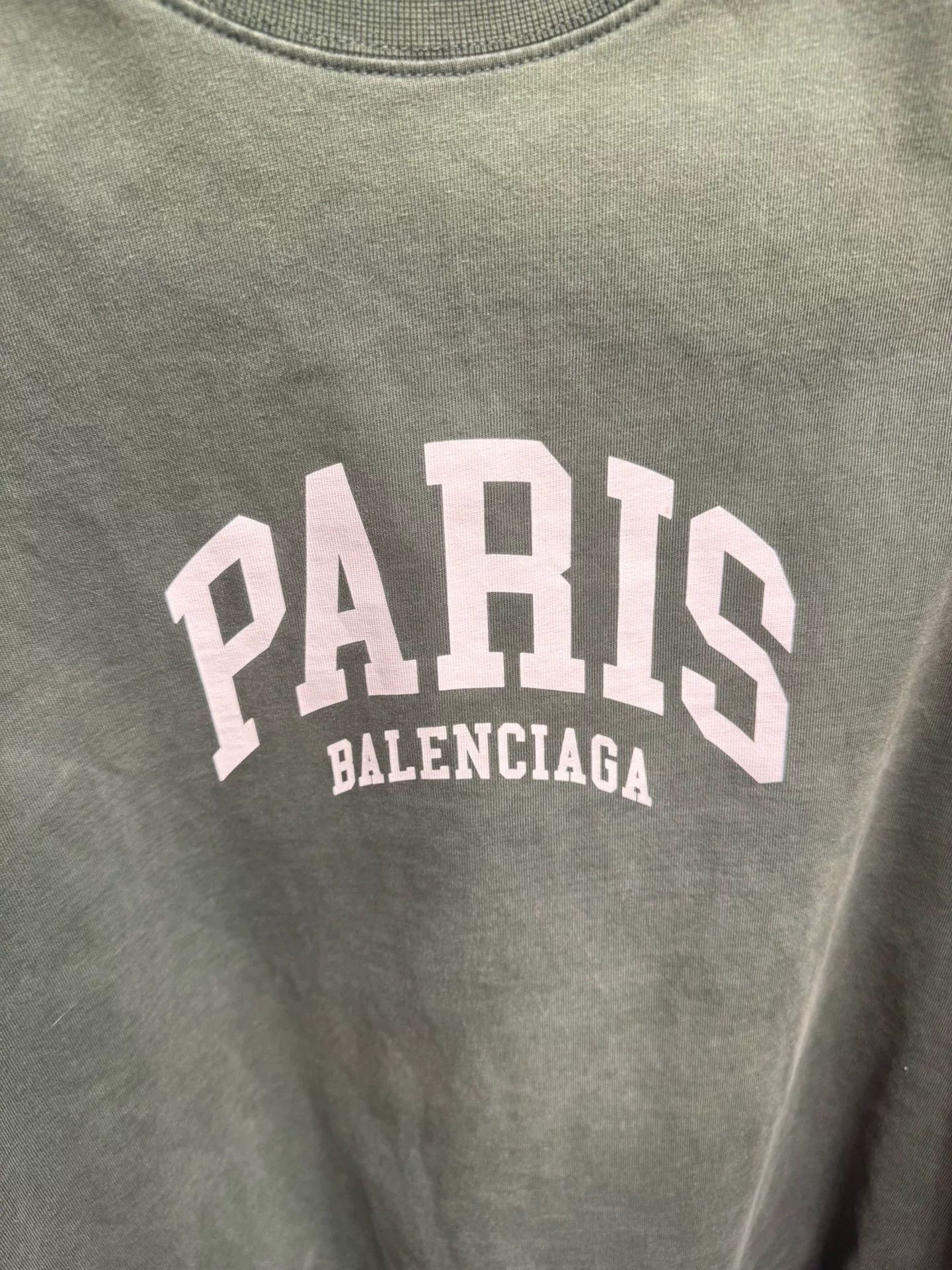 Balenciaga Balenciaga Paris Limited Edition T-Shirt Size L Size US L / EU 52-54 / 3 - 4 Thumbnail