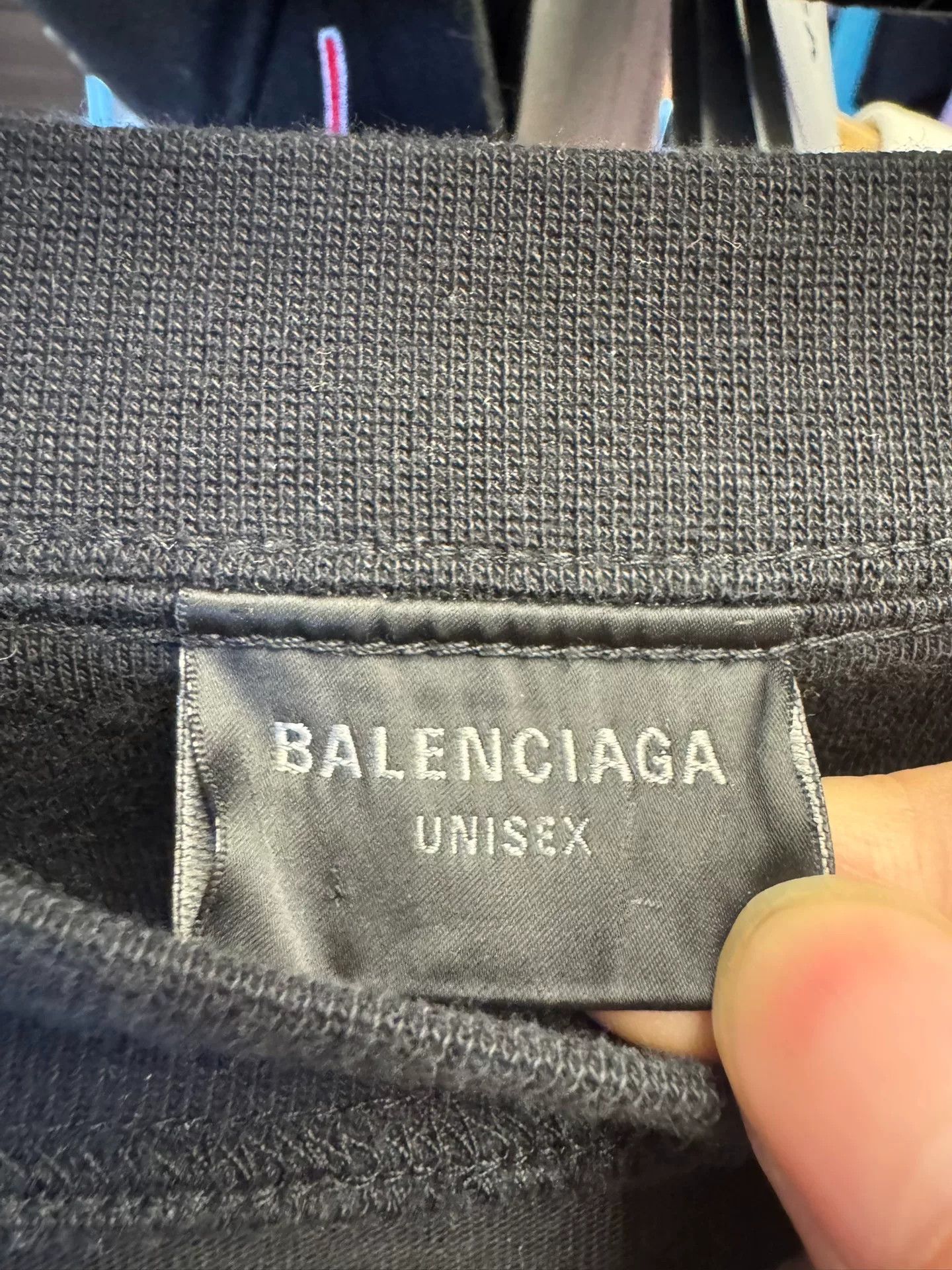 Balenciaga Balenciaga Rainbow Flag T-Shirt Size L Size US L / EU 52-54 / 3 - 3 Thumbnail