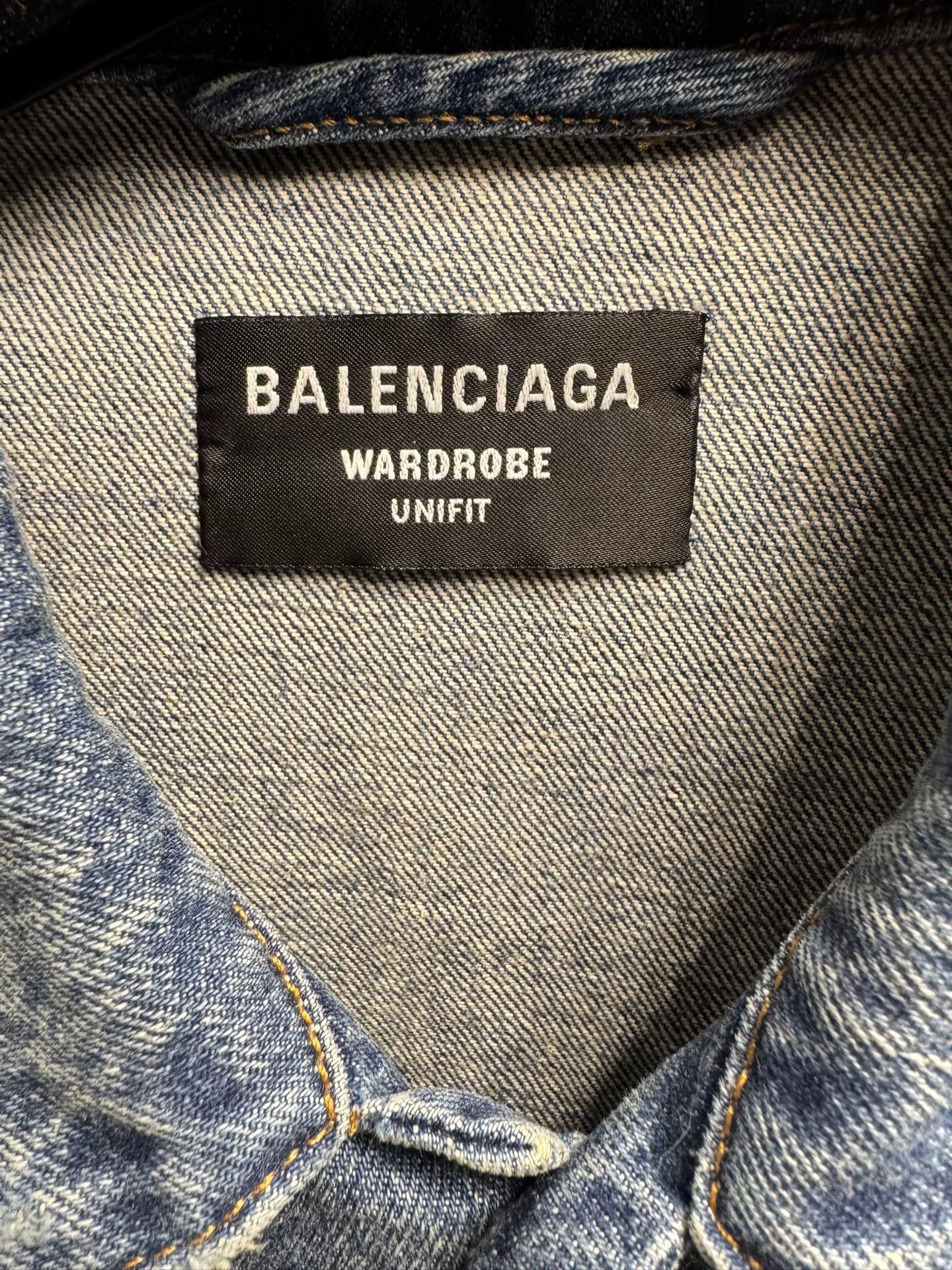 Balenciaga Balenciaga Lion Crest Denim Jacket Size S Size US S / EU 44-46 / 1 - 5 Thumbnail