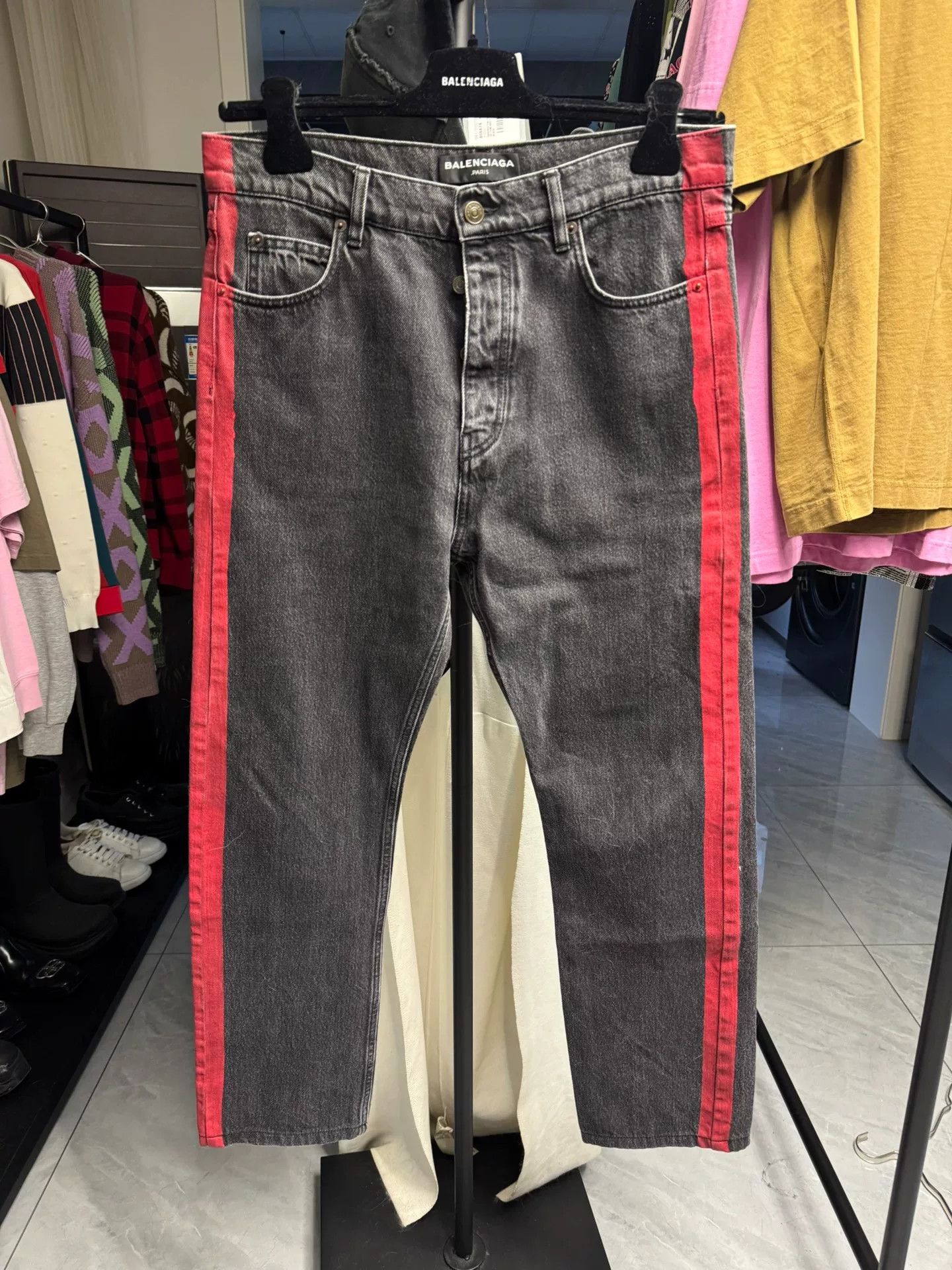 Balenciaga Balenciaga Red Stripe Jeans Size 31 Size US 31 - 2 Thumbnail