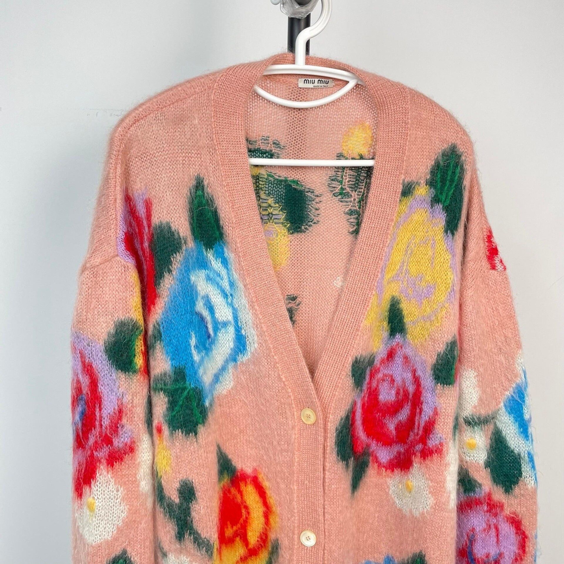 Miu Miu MiuMiu Colorful Rose Print V-Neck Knit Cardigan Size M / US 6-8 / IT 42-44 - 3 Thumbnail