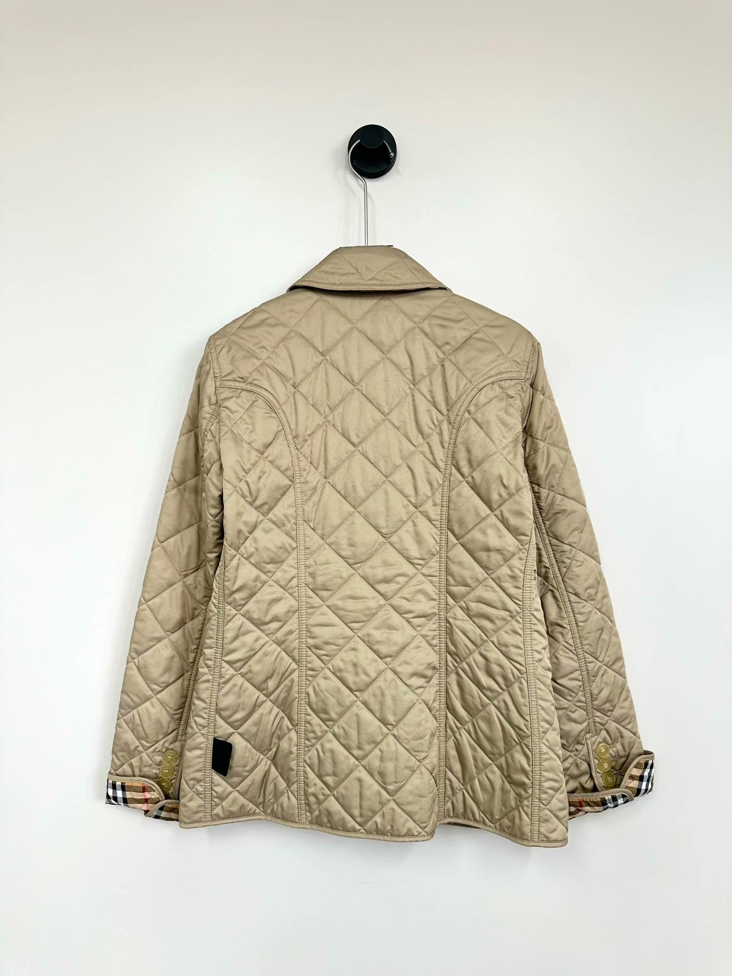 Burberry Burberry Beige Diamond-Quilted Jacket Size S / US 4 / IT 40 - 2 Thumbnail