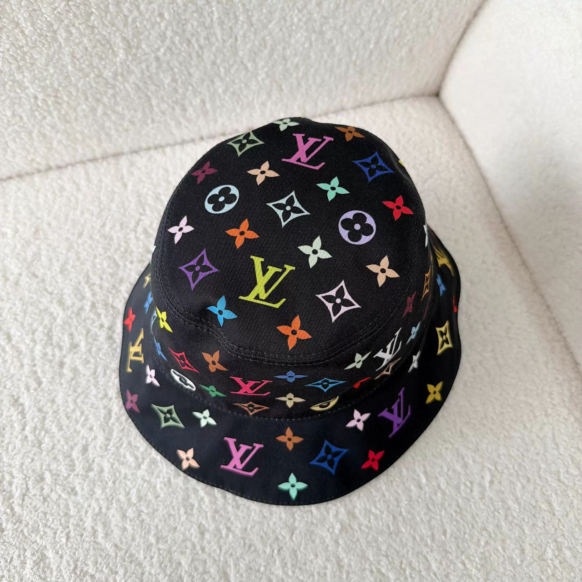 Louis Vuitton Louis Vuitton x Murakami Monogram Bucket Hat Size ONE SIZE - 5 Thumbnail