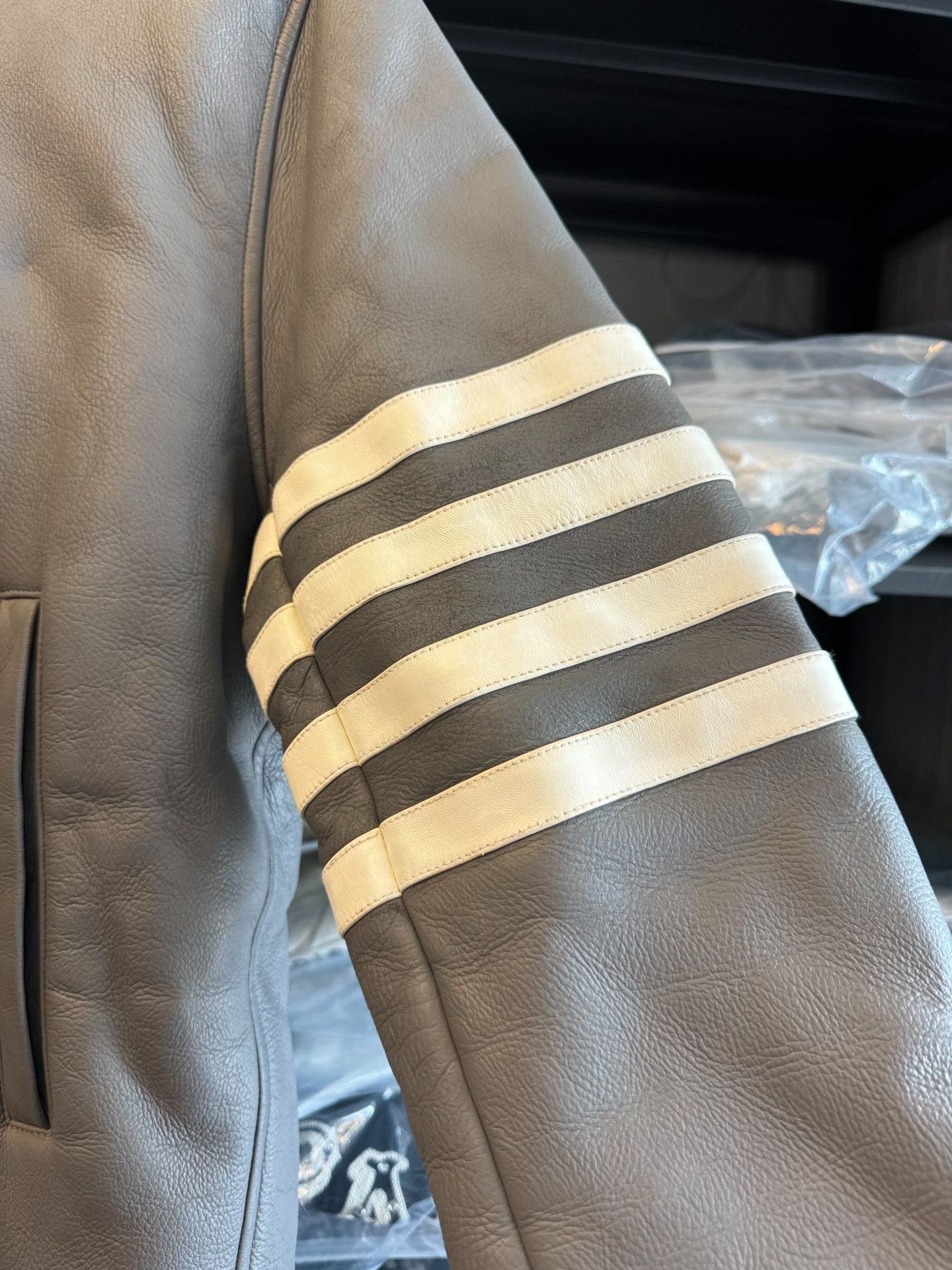 Thom Browne Thom Browne Grey Fur-Lined Hooded Zip Jacket Size US XXL / EU 58 / 5 - 3 Thumbnail