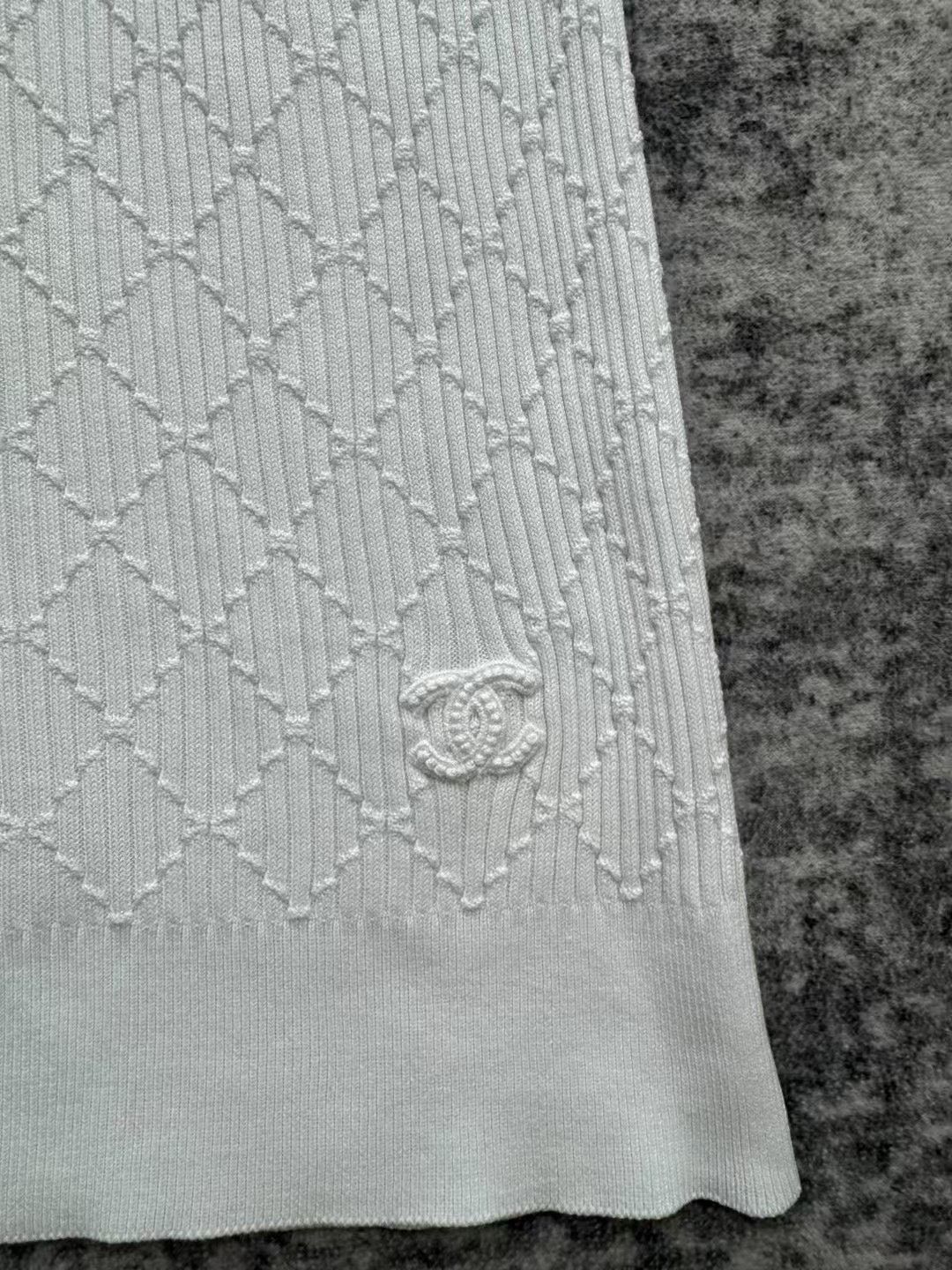 Chanel Chanel White Sleeveless Tank Top Size S / US 4 / IT 40 - 3 Thumbnail