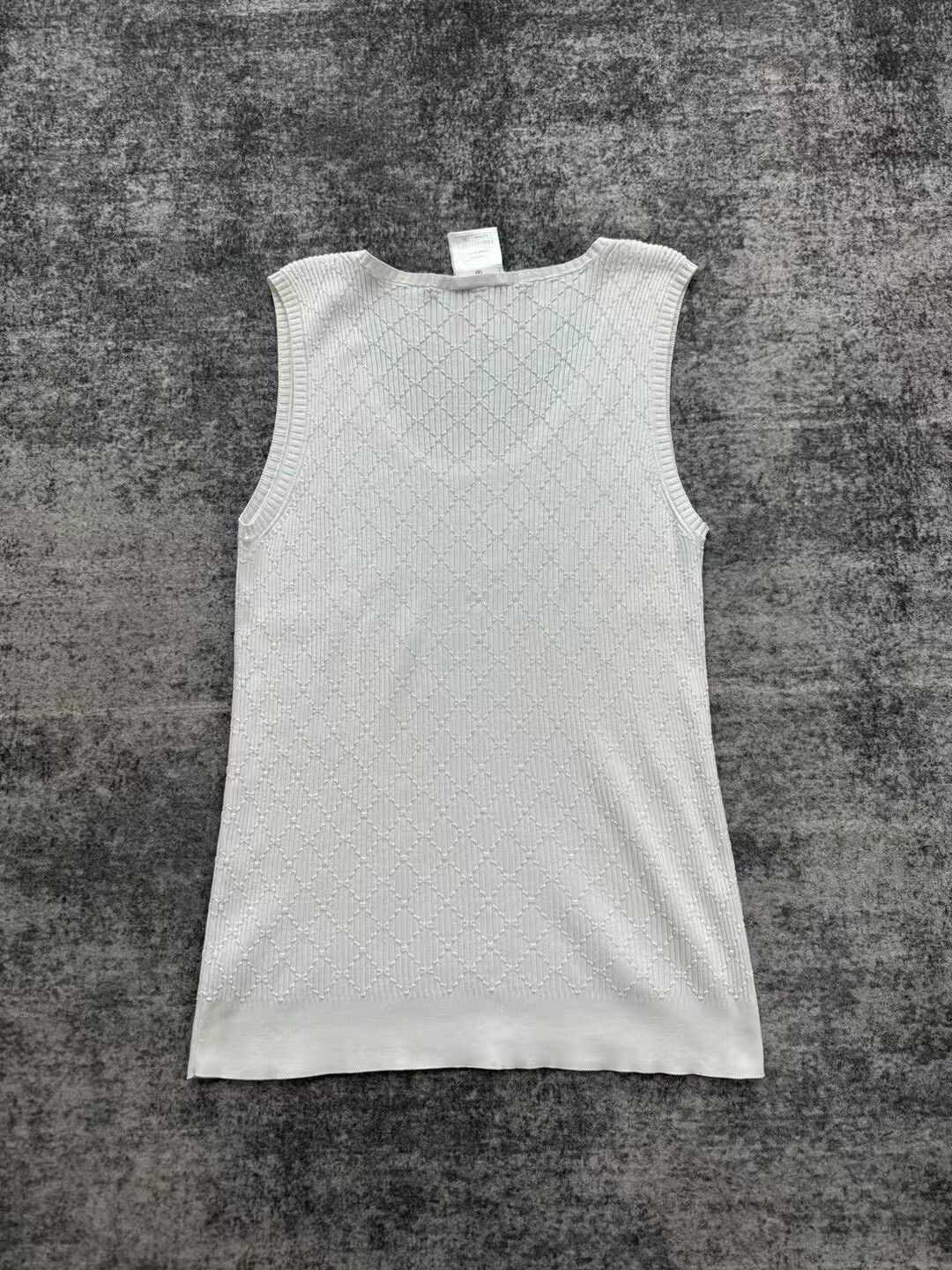 Chanel Chanel White Sleeveless Tank Top Size S / US 4 / IT 40 - 2 Thumbnail