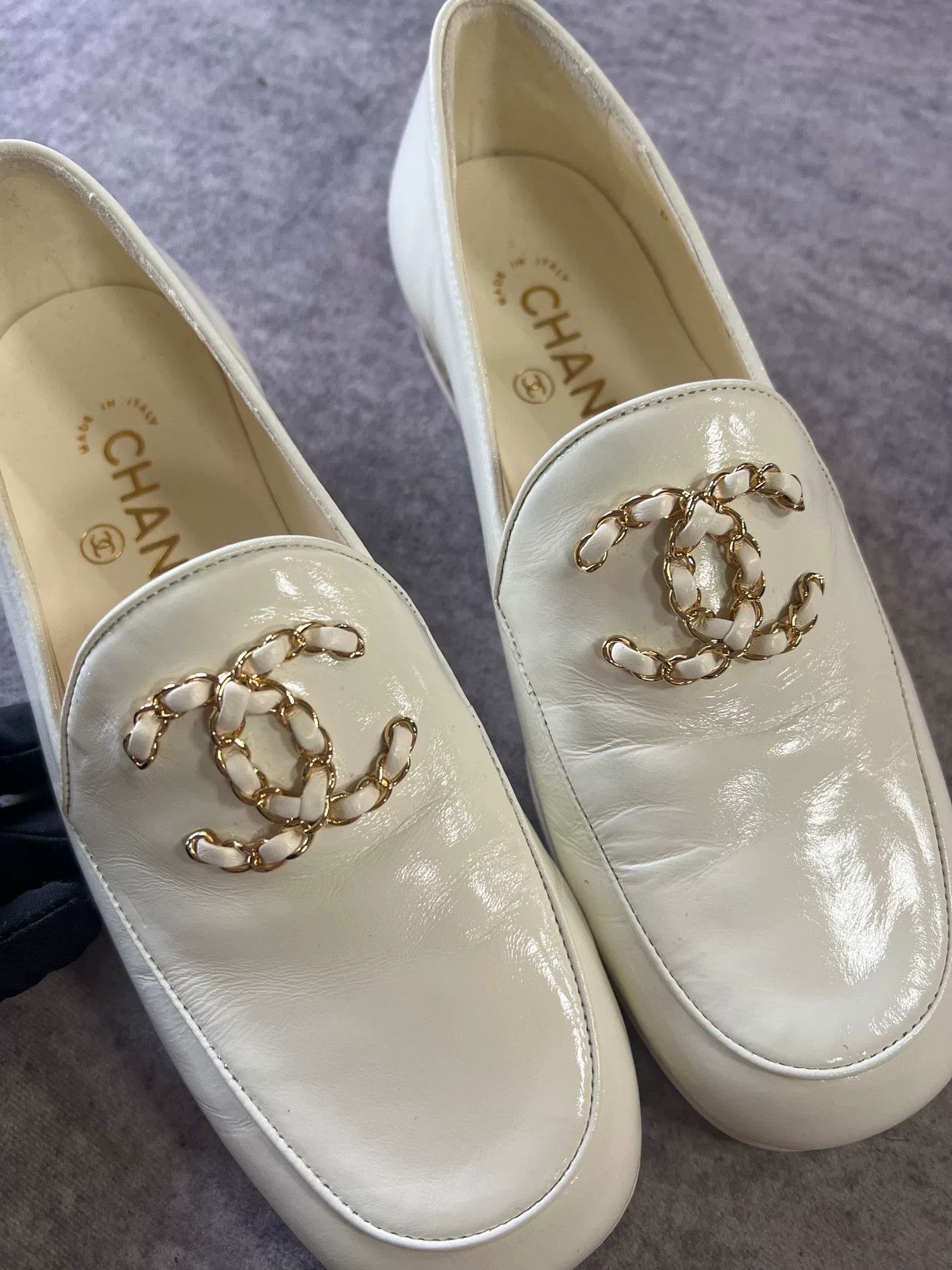 Chanel Chanel Cream Double C Logo Loafers Size US 4 / IT 34 - 2 Thumbnail