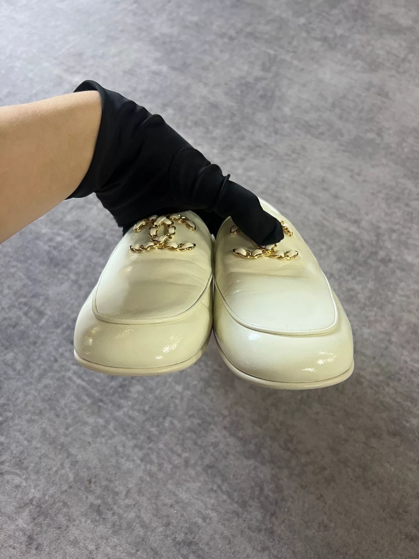 Chanel Chanel Cream Double C Logo Loafers Size US 4 / IT 34 - 4 Thumbnail
