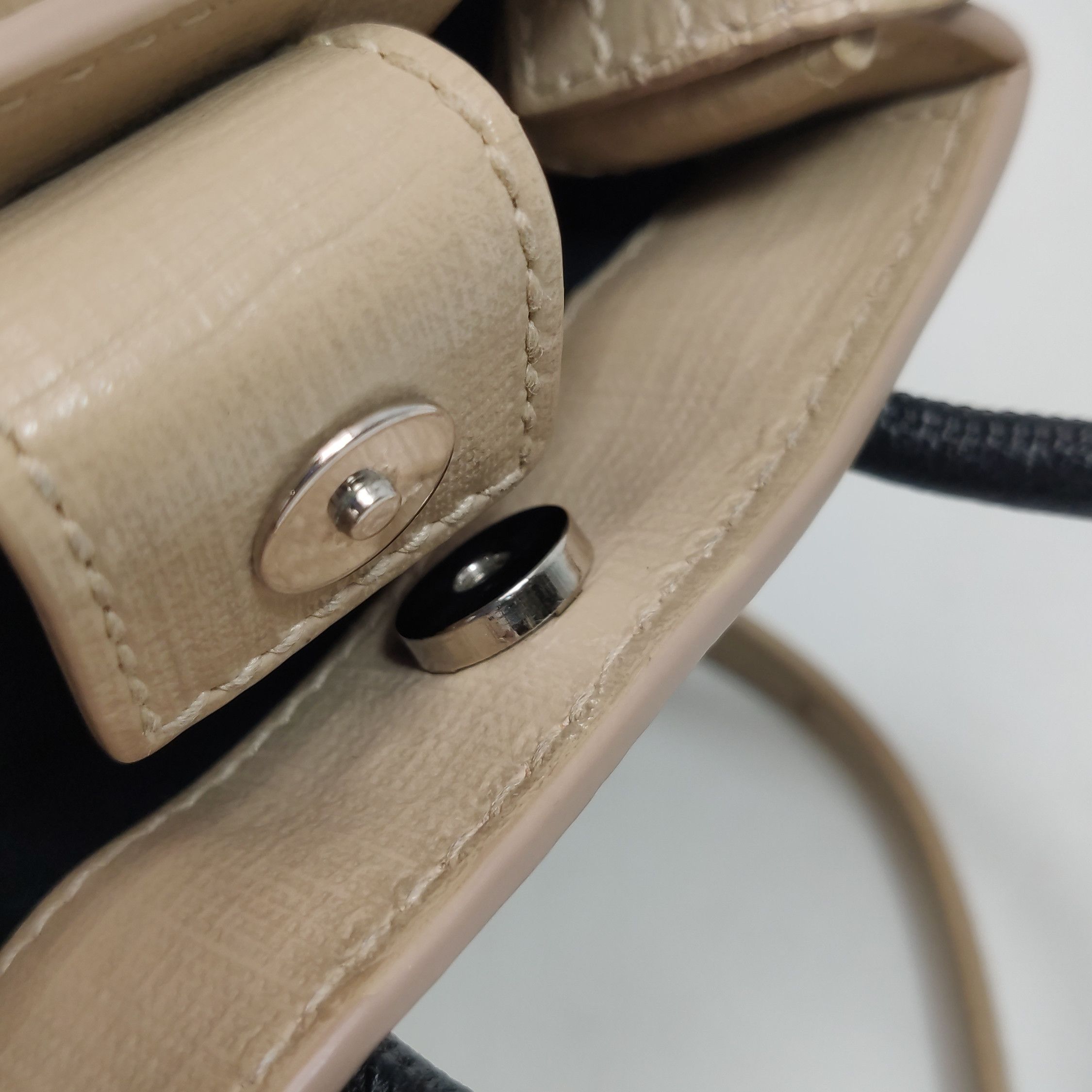 Balenciaga Balenciaga Women os Shoulder Bags Size ONE SIZE - 9 Thumbnail