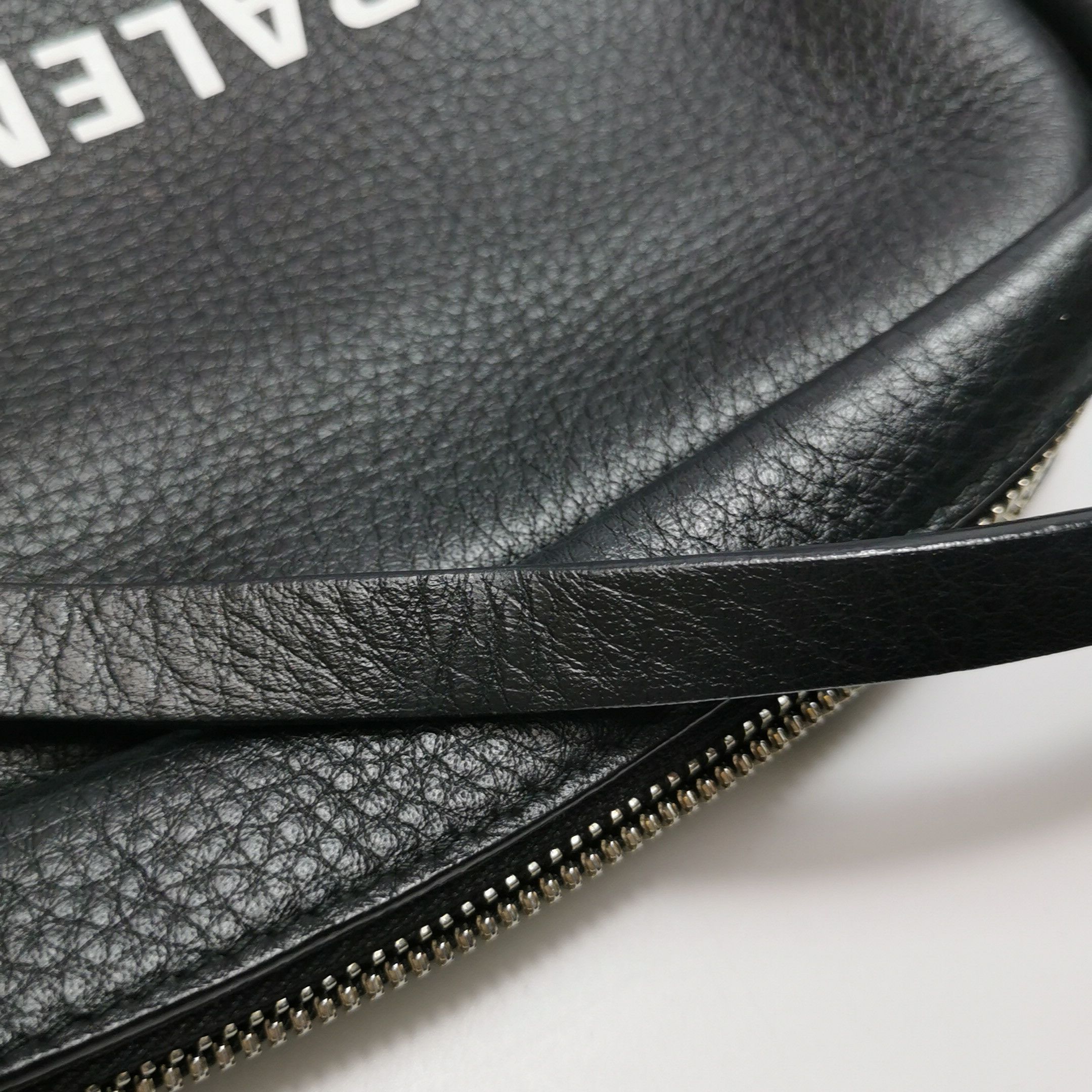 Balenciaga Balenciaga Women os Crossbody Bags Size ONE SIZE - 17 Thumbnail