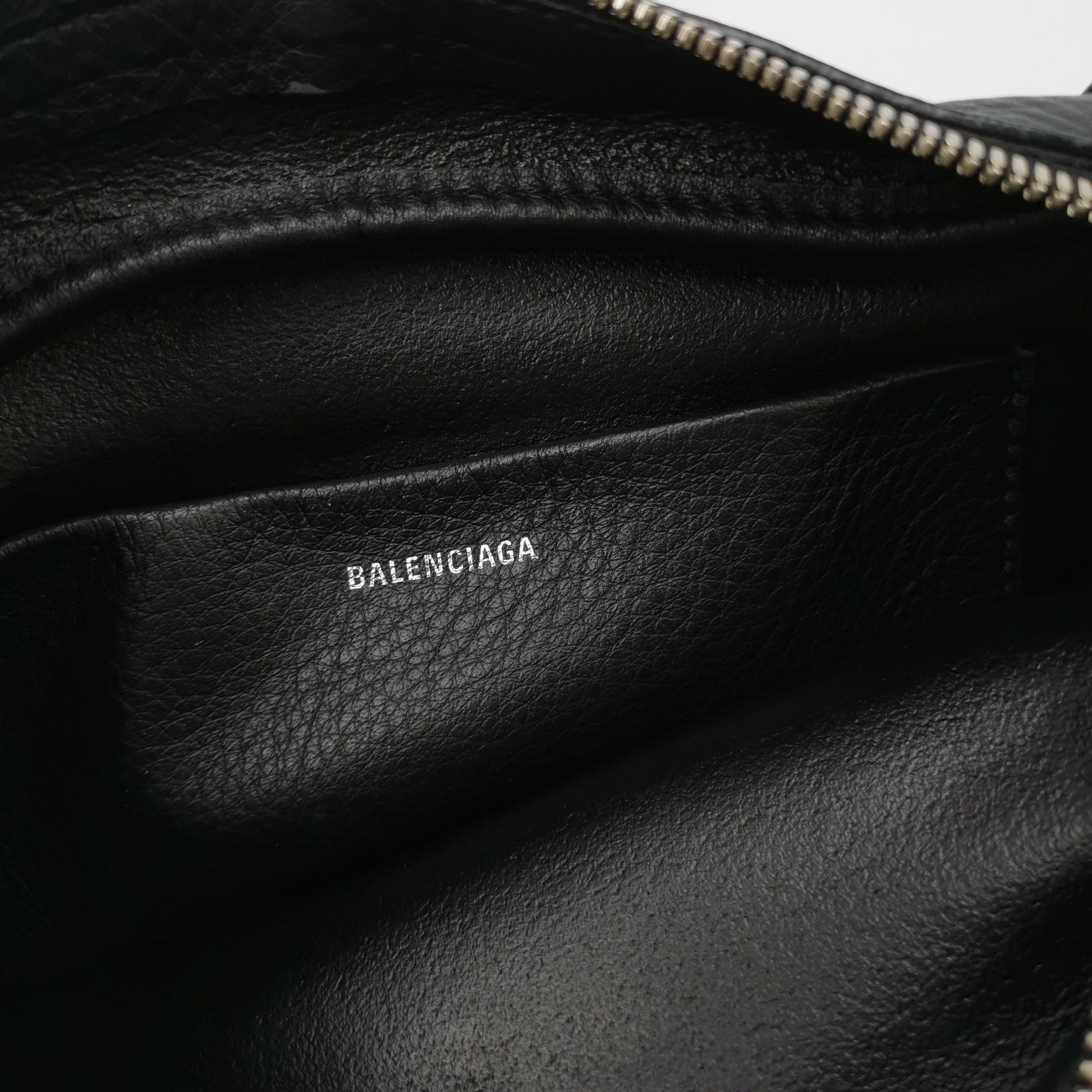 Balenciaga Balenciaga Women os Crossbody Bags Size ONE SIZE - 8 Thumbnail