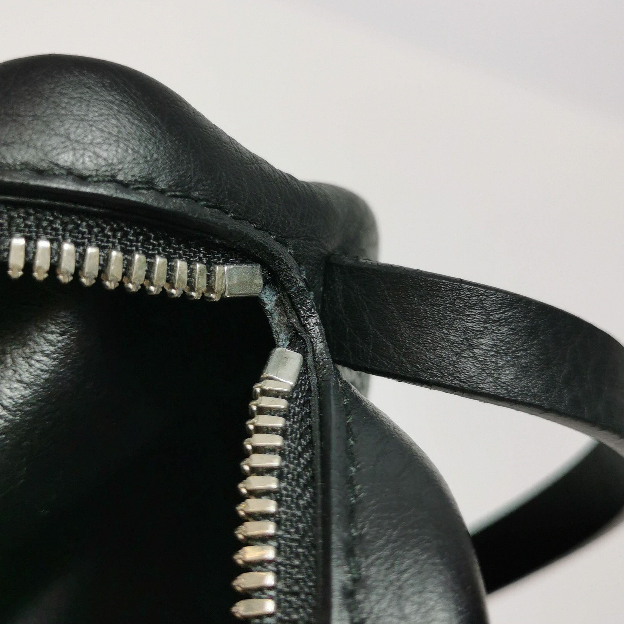 Balenciaga Balenciaga Women os Crossbody Bags Size ONE SIZE - 18 Thumbnail