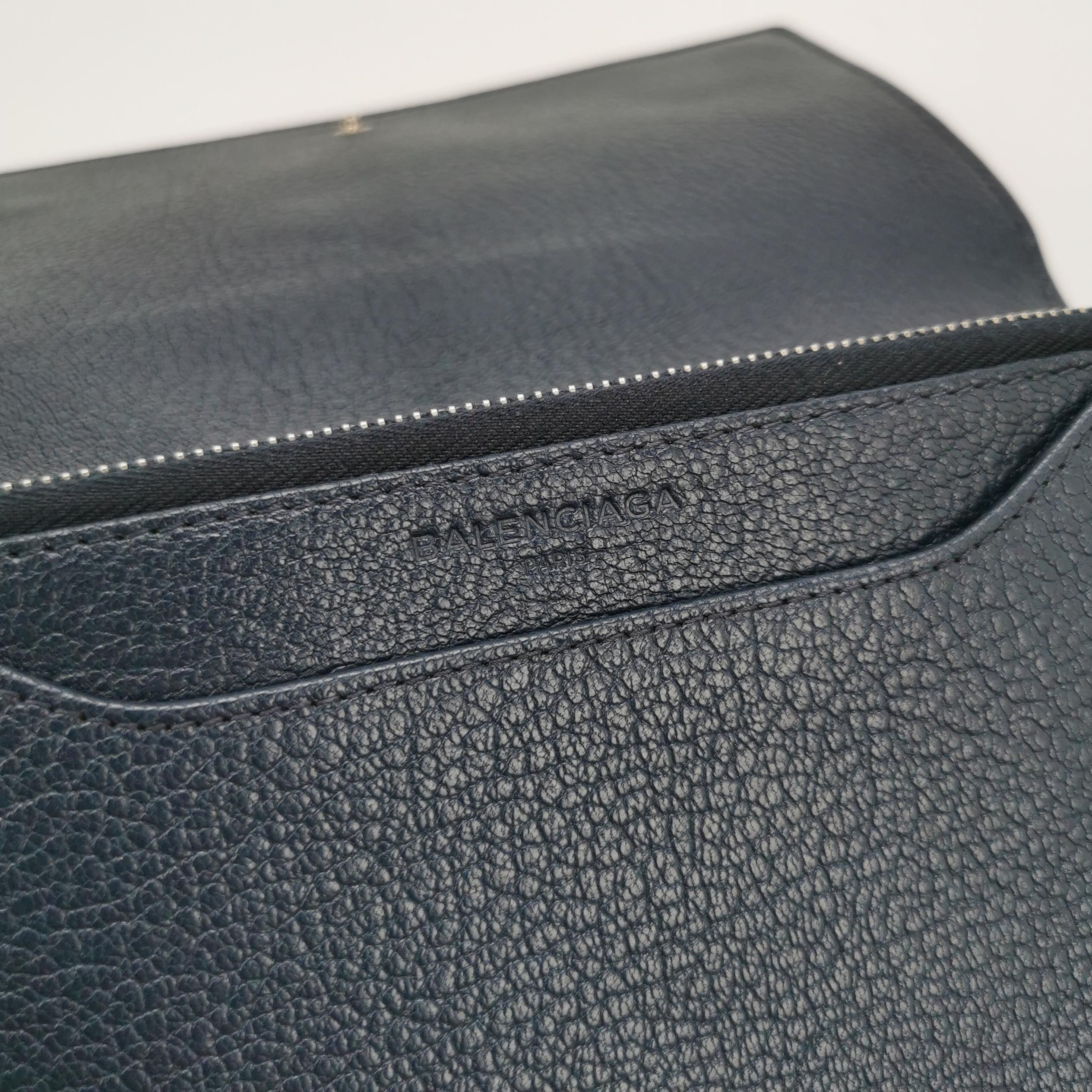 Balenciaga Balenciaga Women os Crossbody Bags Size ONE SIZE - 8 Thumbnail