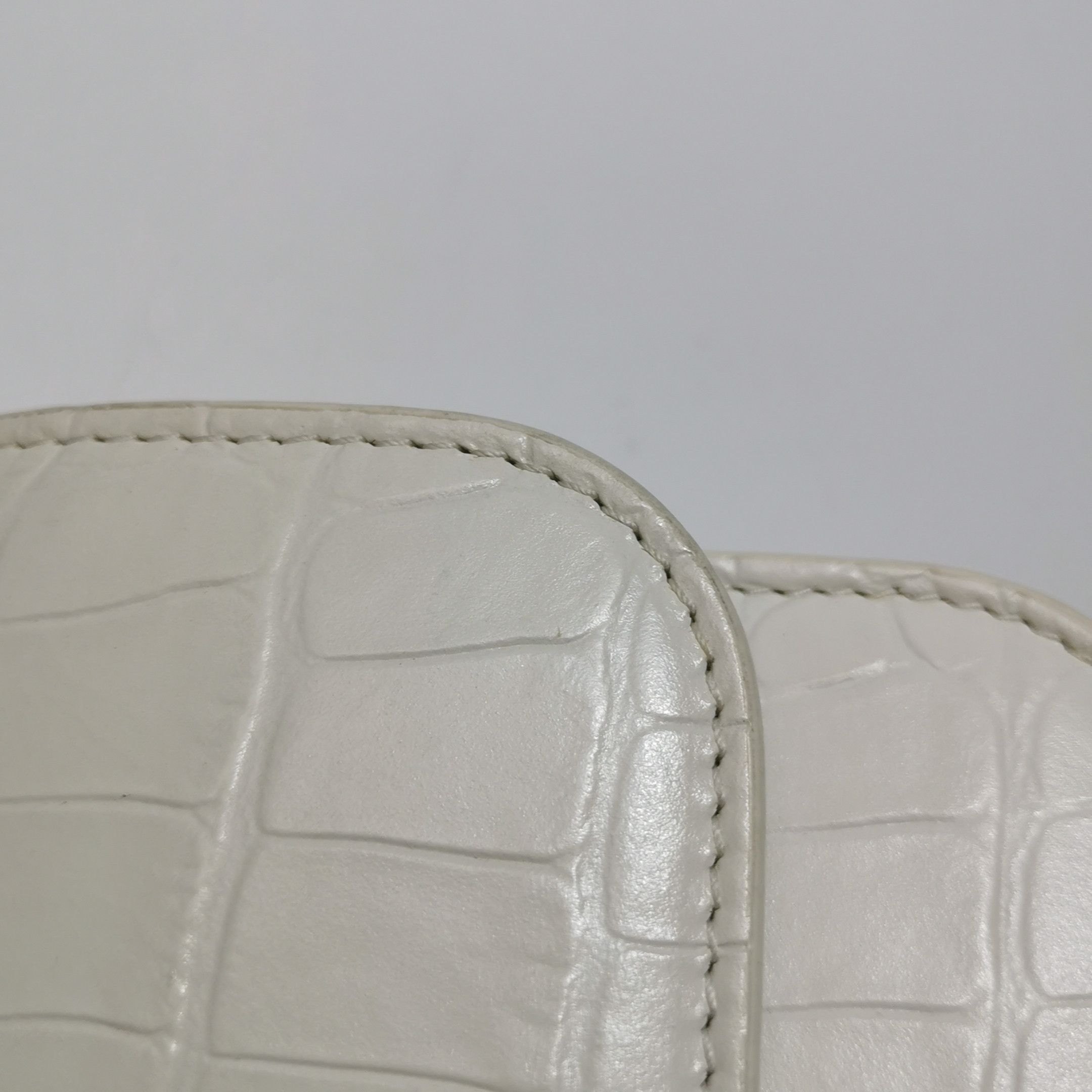 Balenciaga Balenciaga Women os Shoulder Bags Size ONE SIZE - 15 Thumbnail