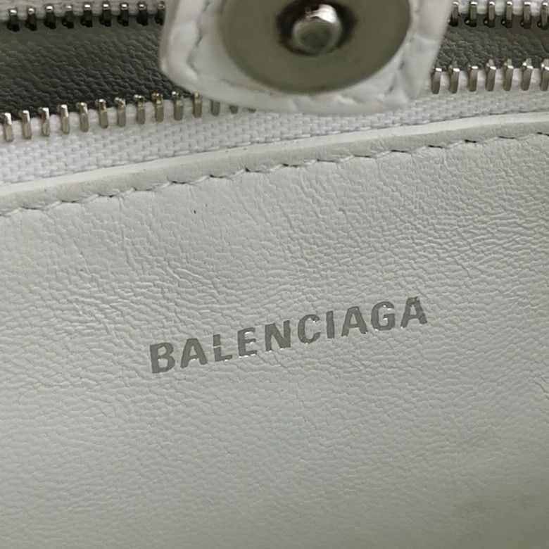 Balenciaga Balenciaga Women os Shoulder Bags Size ONE SIZE - 8 Thumbnail