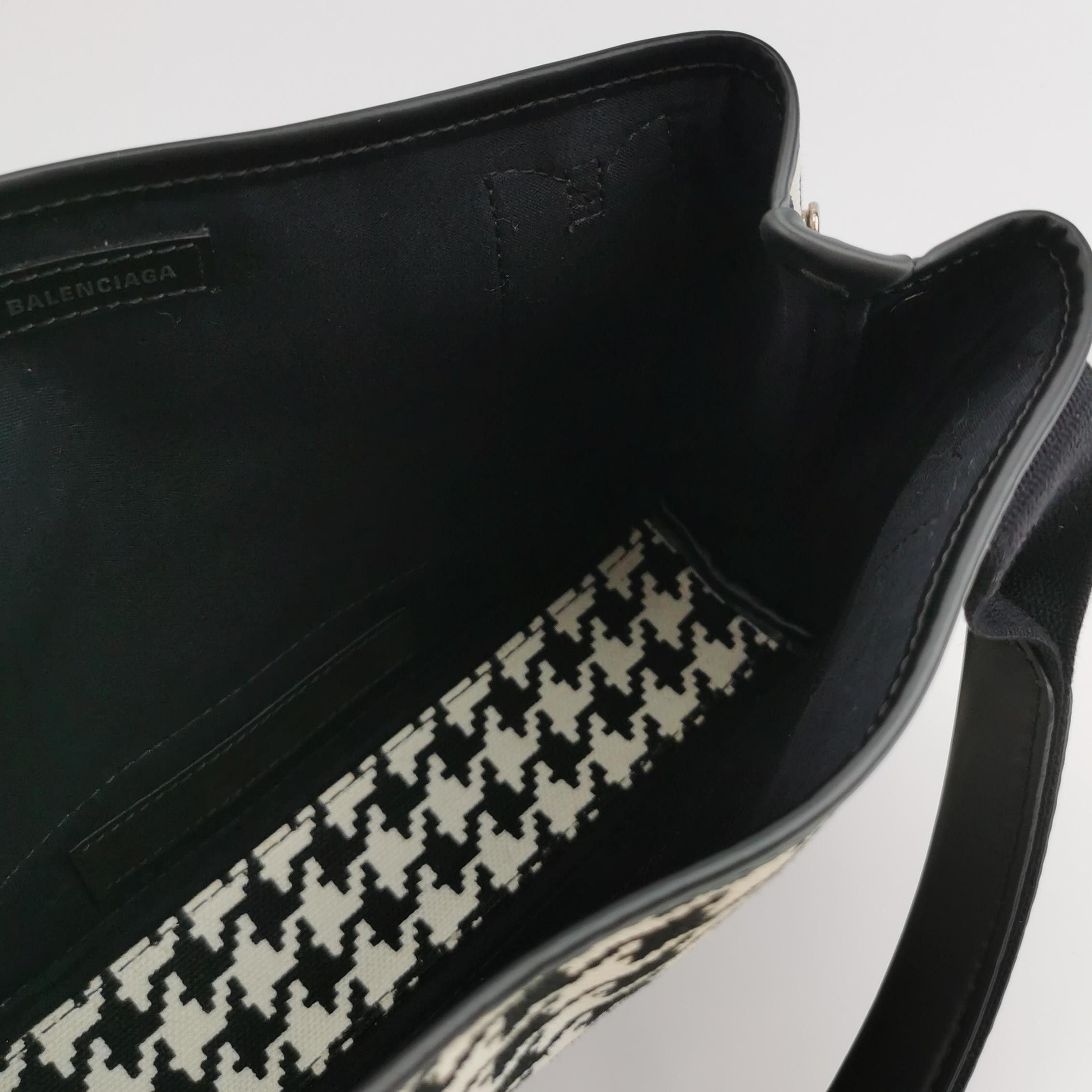Balenciaga Balenciaga Women os Tote Bags Size ONE SIZE - 7 Thumbnail